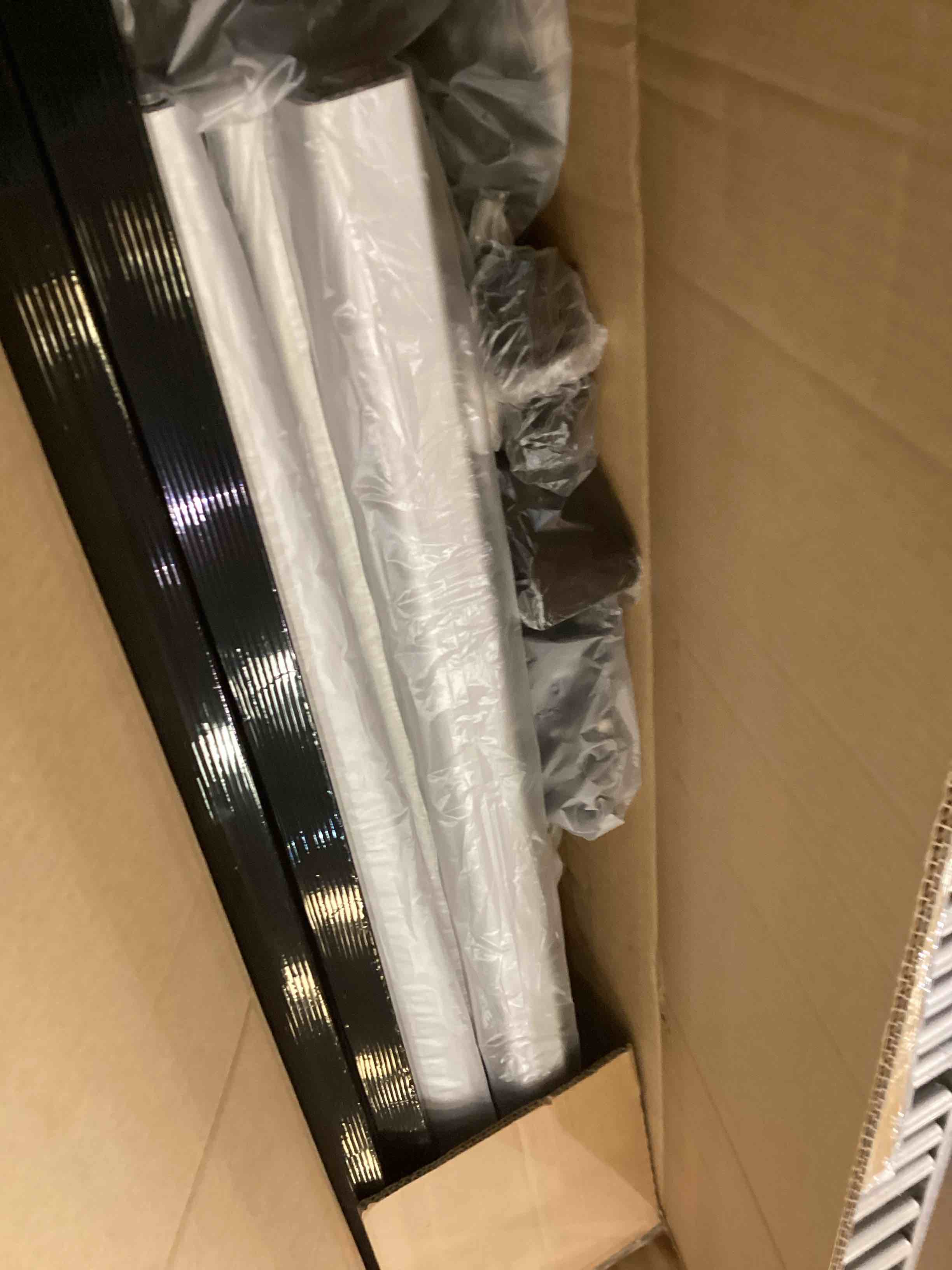 https://s3.amazonaws.com/lotting-images-prod/bidfta/PPE2537765_1752691816114.jpeg