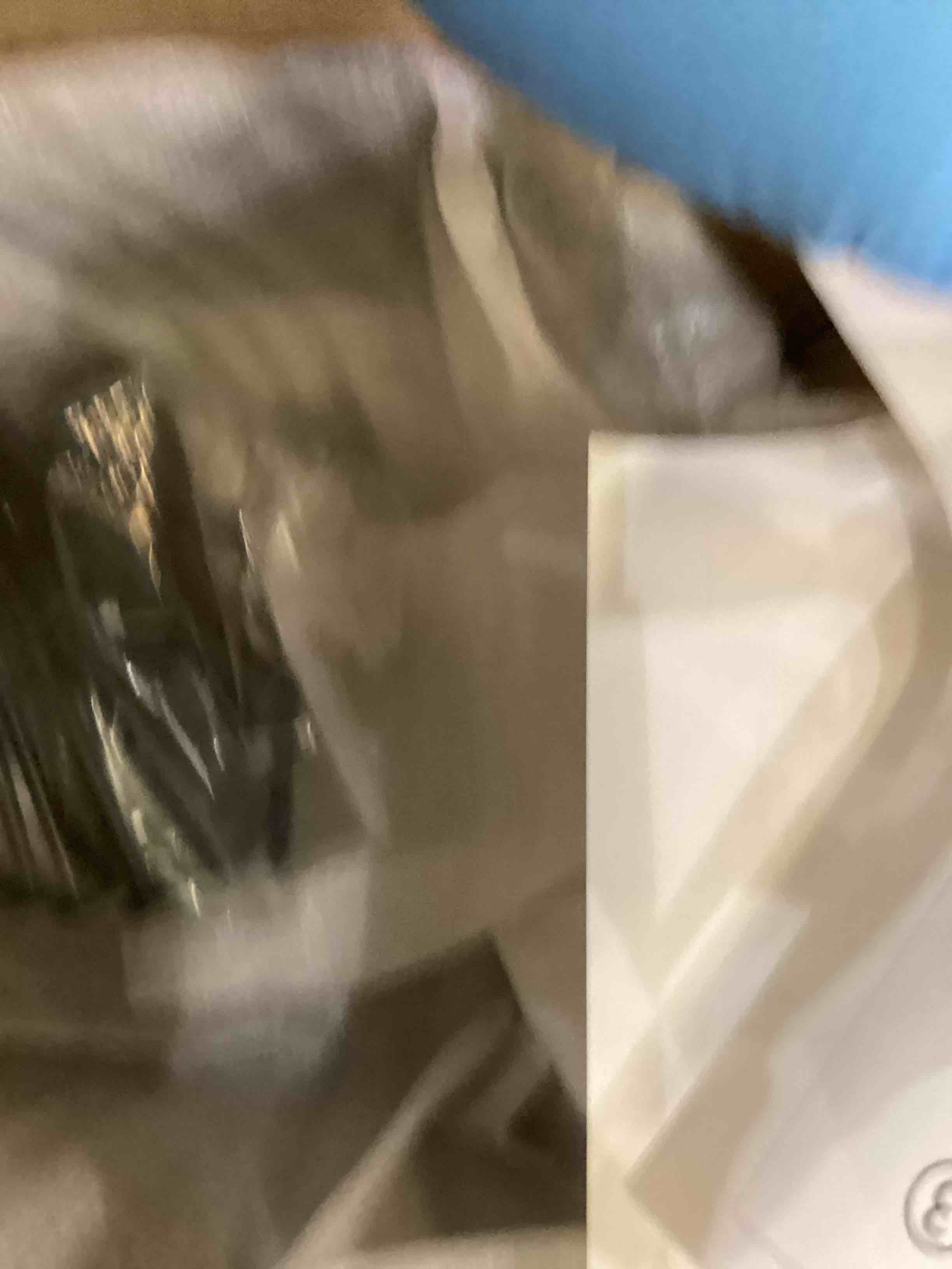 https://s3.amazonaws.com/lotting-images-prod/bidfta/PPE2537785_1752691872003.jpeg