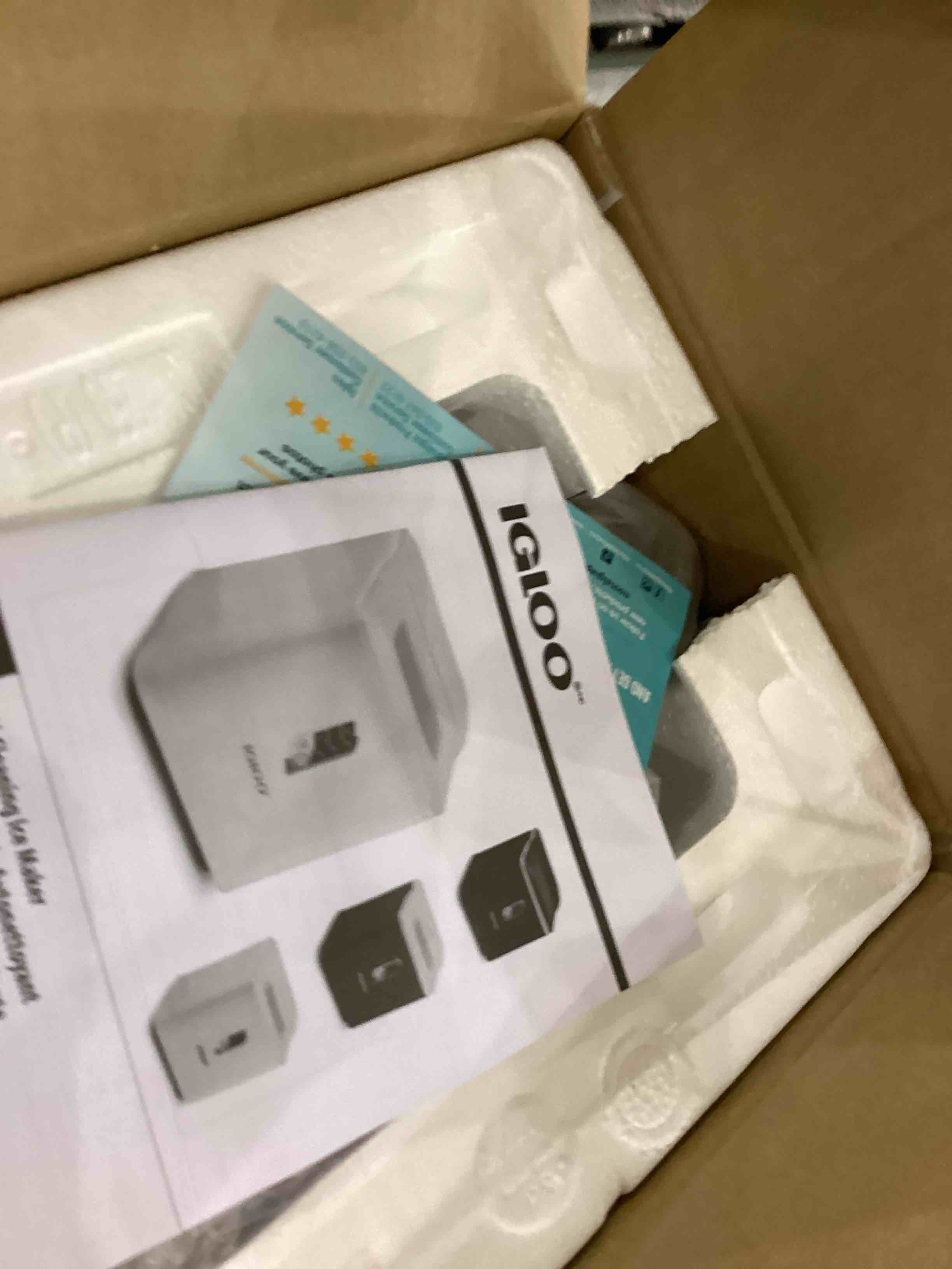 https://s3.amazonaws.com/lotting-images-prod/bidfta/PPE2538250_1752840211456.jpeg