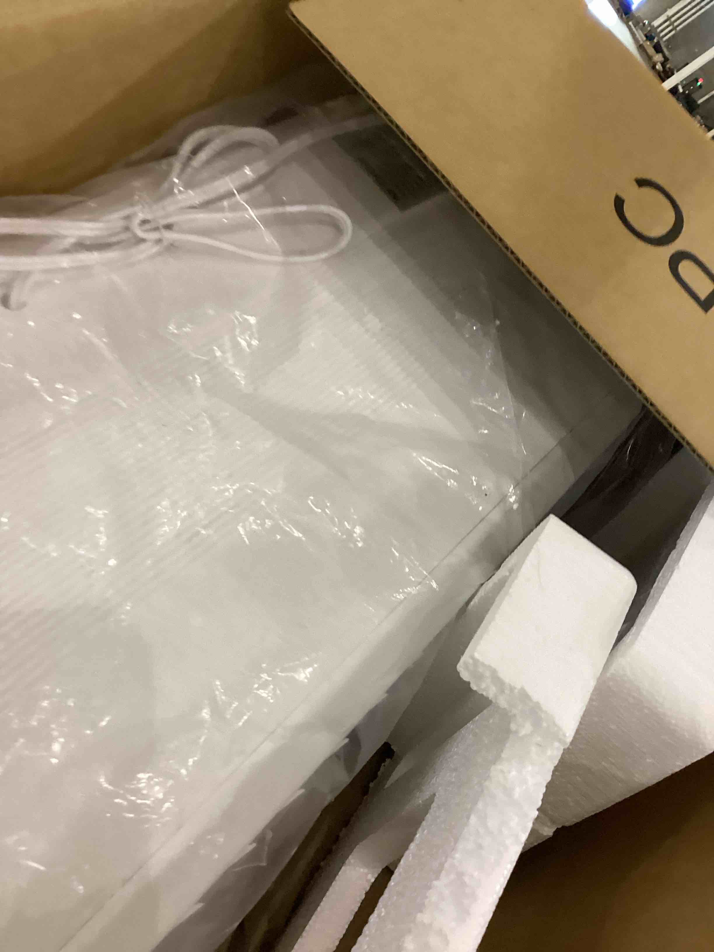 https://s3.amazonaws.com/lotting-images-prod/bidfta/PPE2538264_1752841167186.jpeg