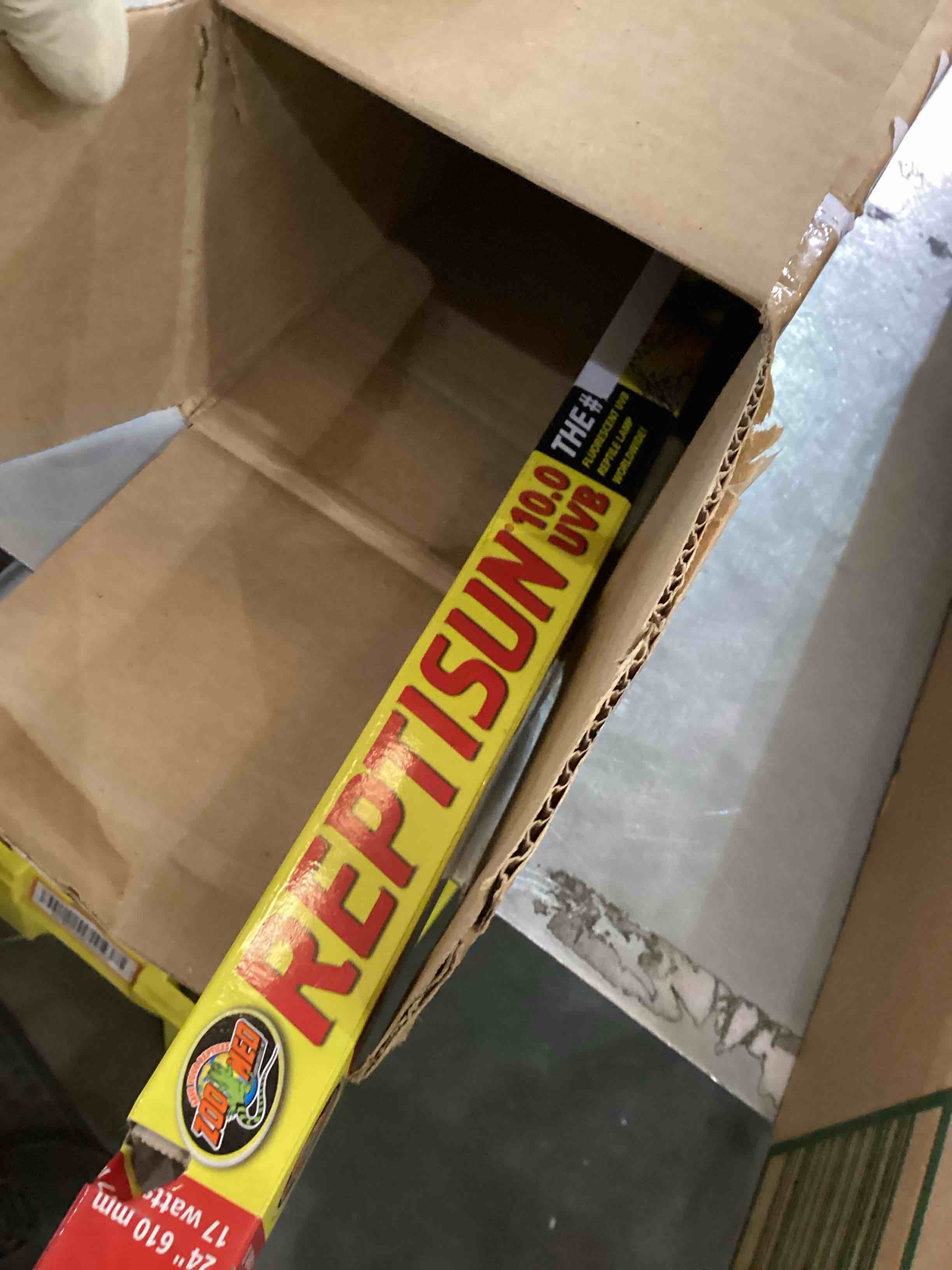 Zoo Med ReptiSun® 10.0 High Output UVB Fluorescent Bulb 17 Watts, 24-Inch