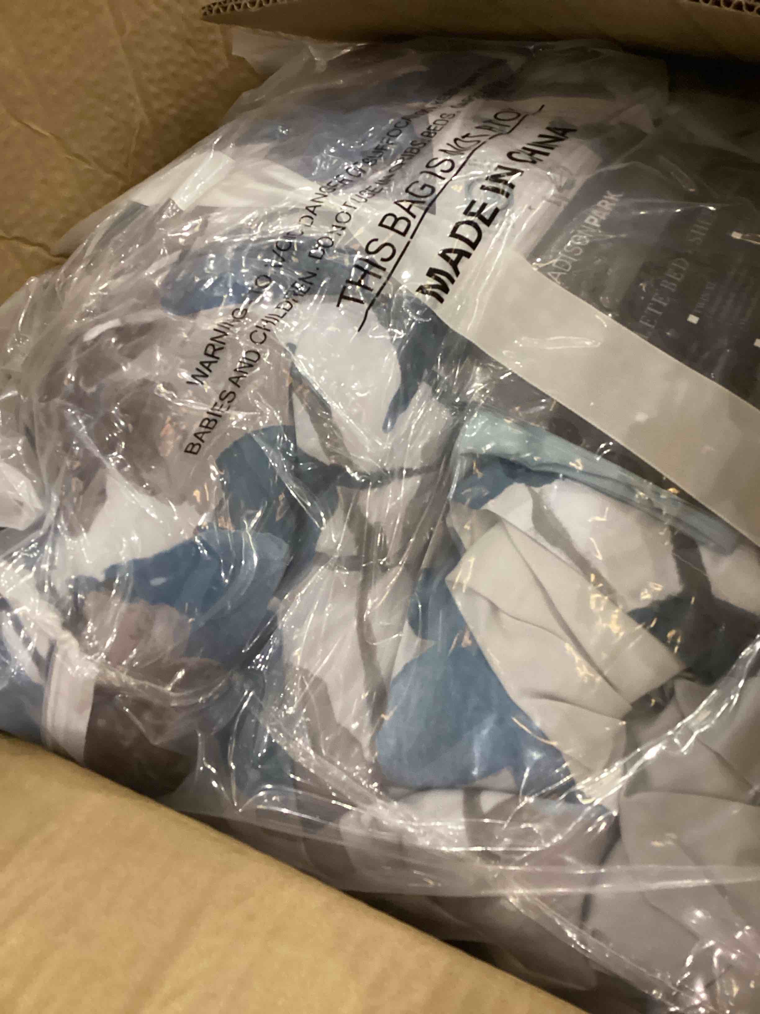 https://s3.amazonaws.com/lotting-images-prod/bidfta/PPE2538394_1752845937042.jpeg