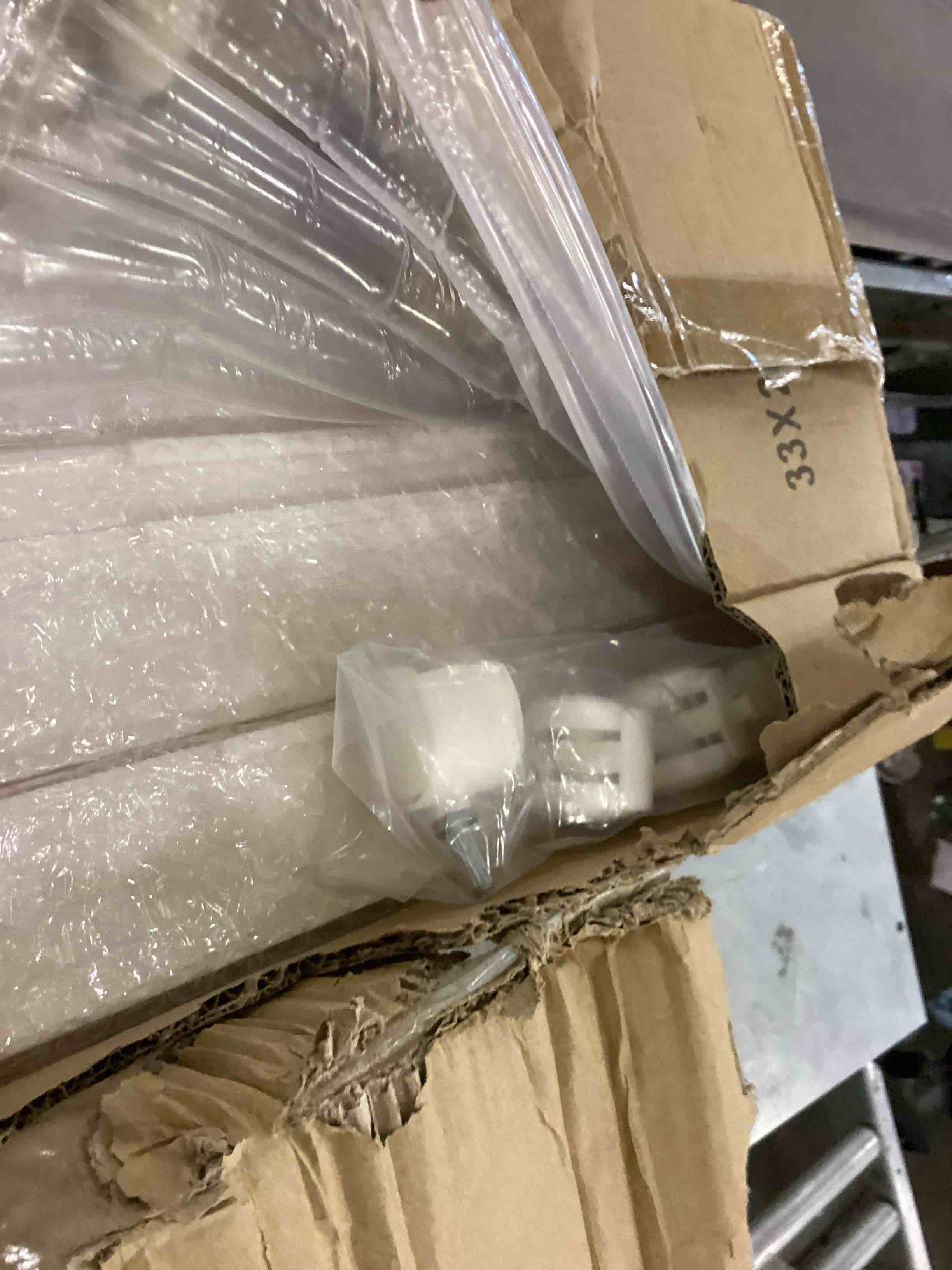 https://s3.amazonaws.com/lotting-images-prod/bidfta/PPE2538409_1752847333304.jpeg