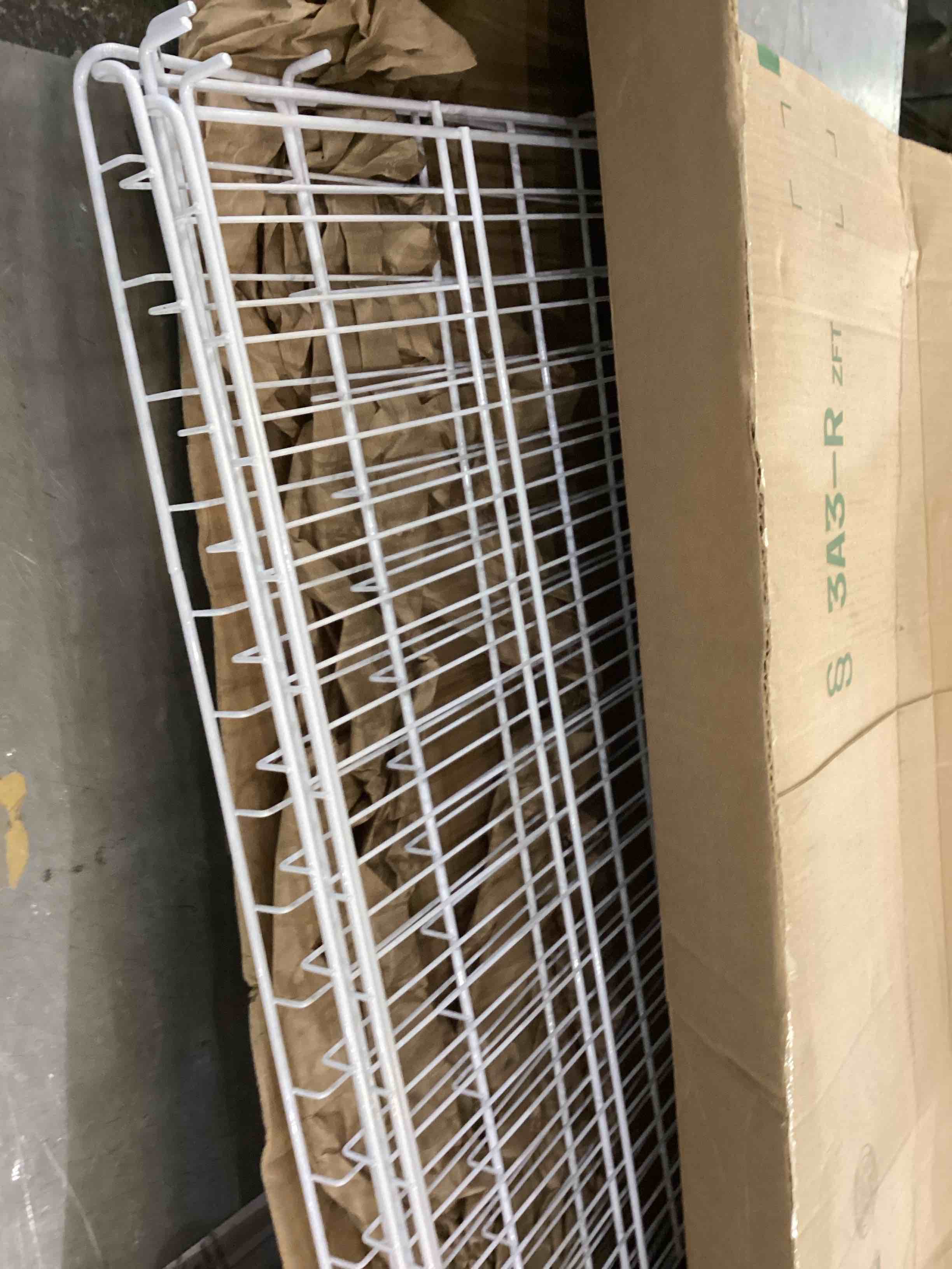https://s3.amazonaws.com/lotting-images-prod/bidfta/PPE2538500_1752849660277.jpeg