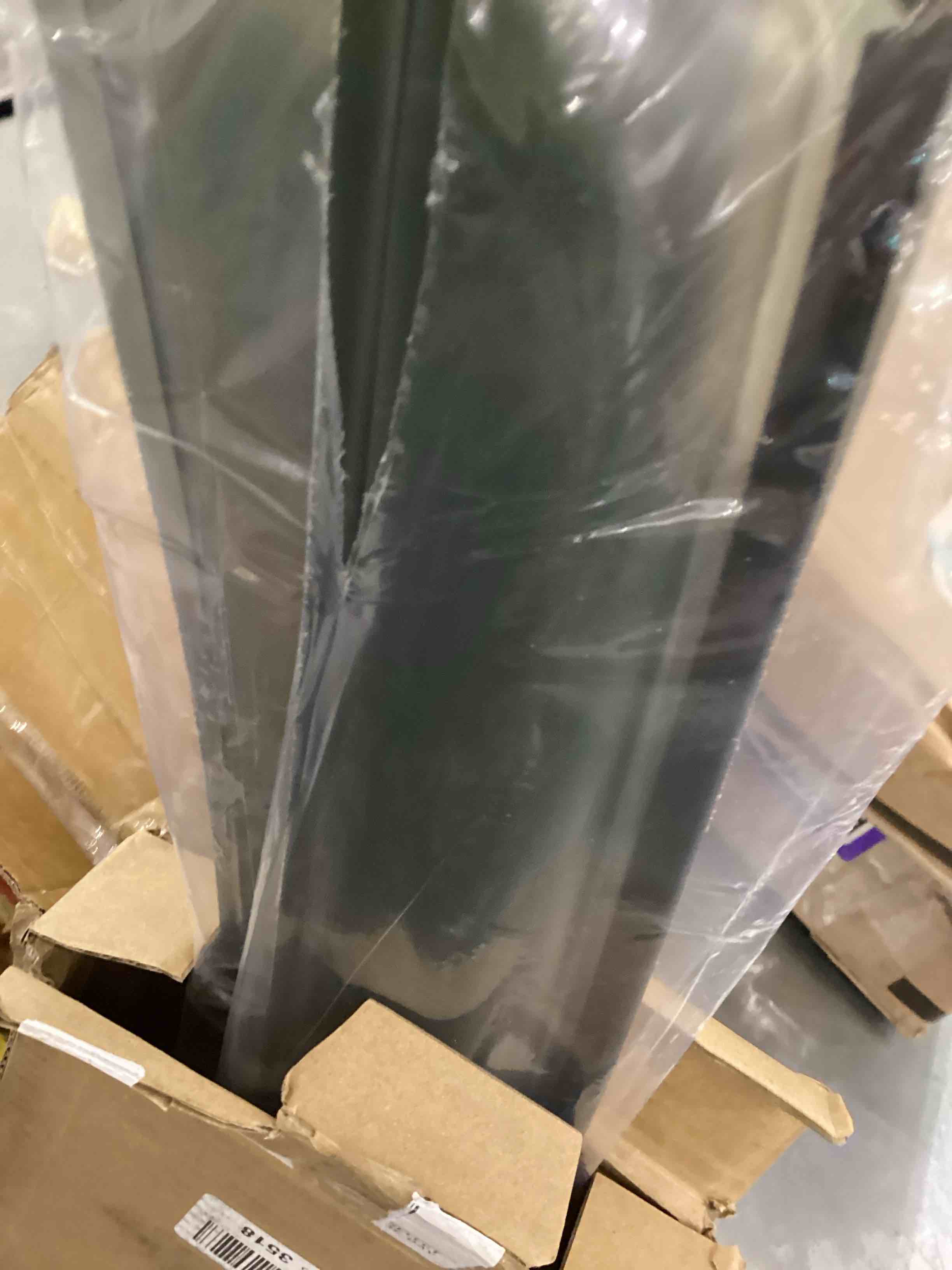 https://s3.amazonaws.com/lotting-images-prod/bidfta/PPE2538514_1752853476701.jpeg