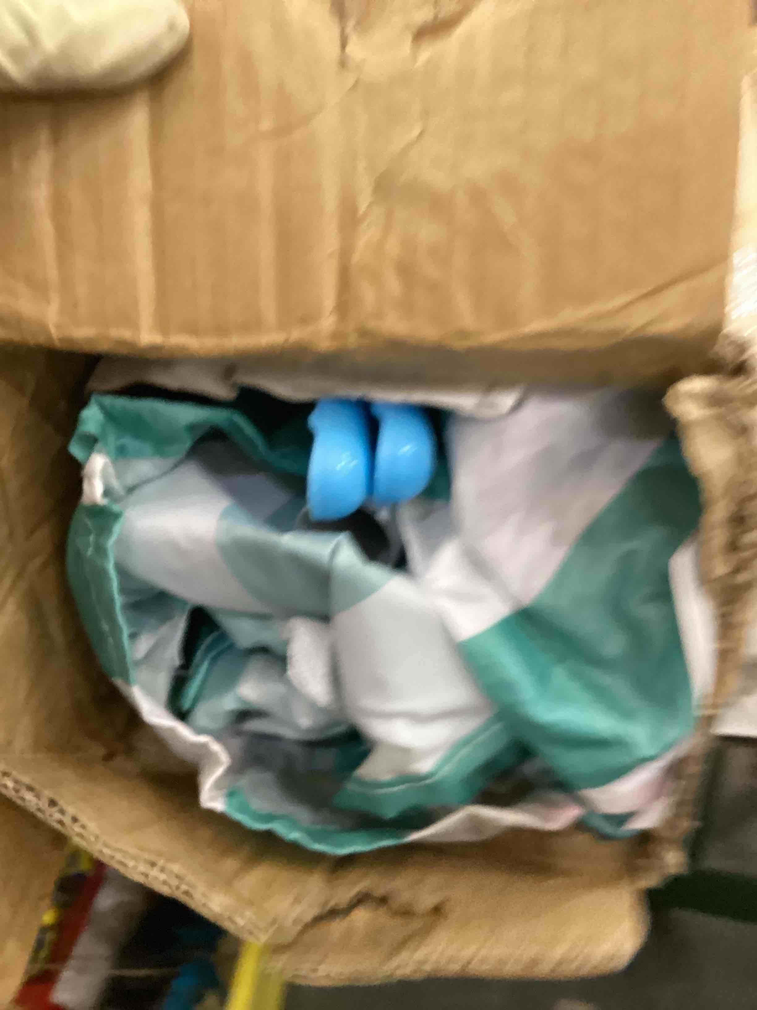 https://s3.amazonaws.com/lotting-images-prod/bidfta/PPE2538615_1752861234563.jpeg