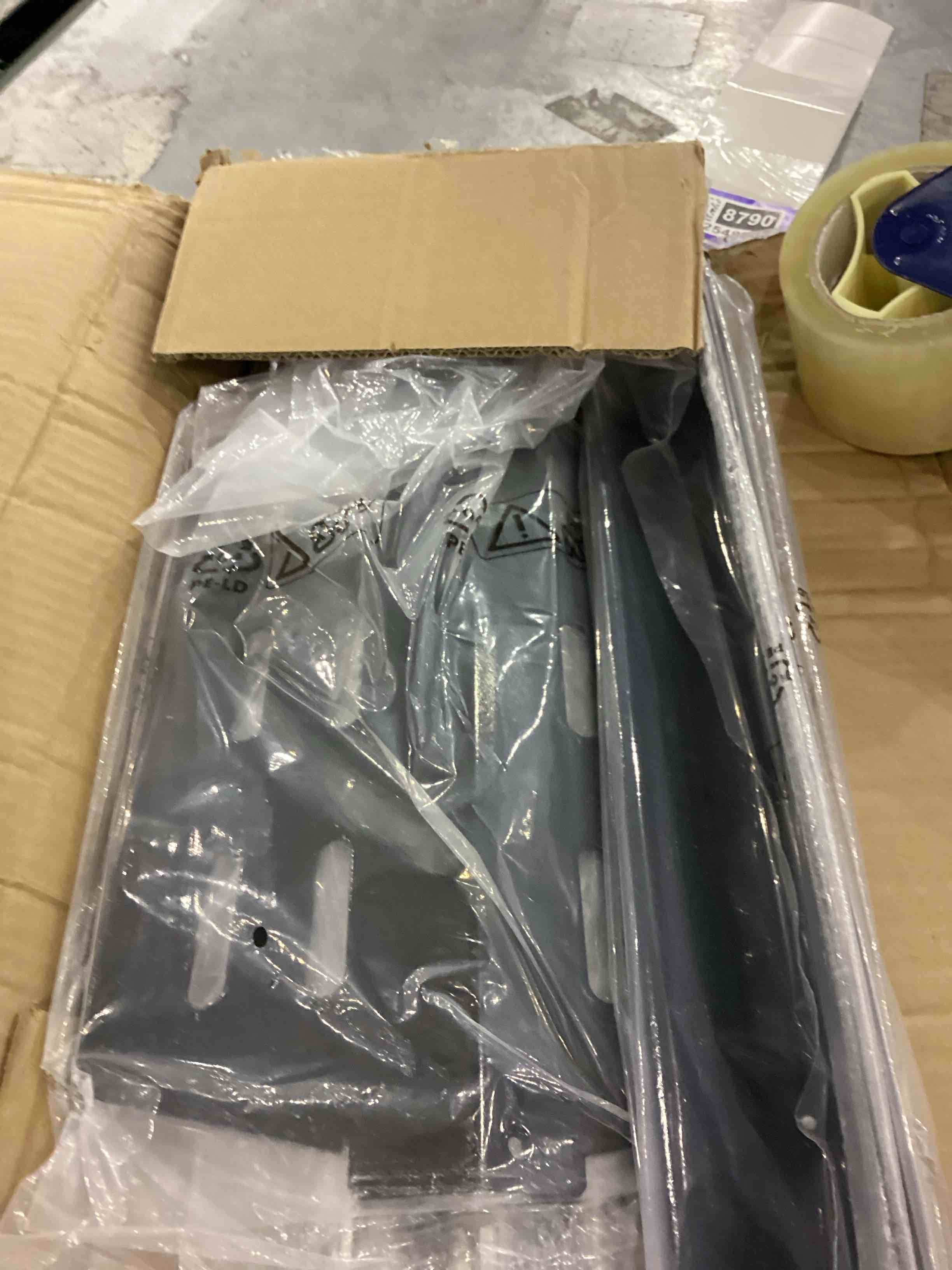 https://s3.amazonaws.com/lotting-images-prod/bidfta/PPE2538661_1753441804574.jpeg
