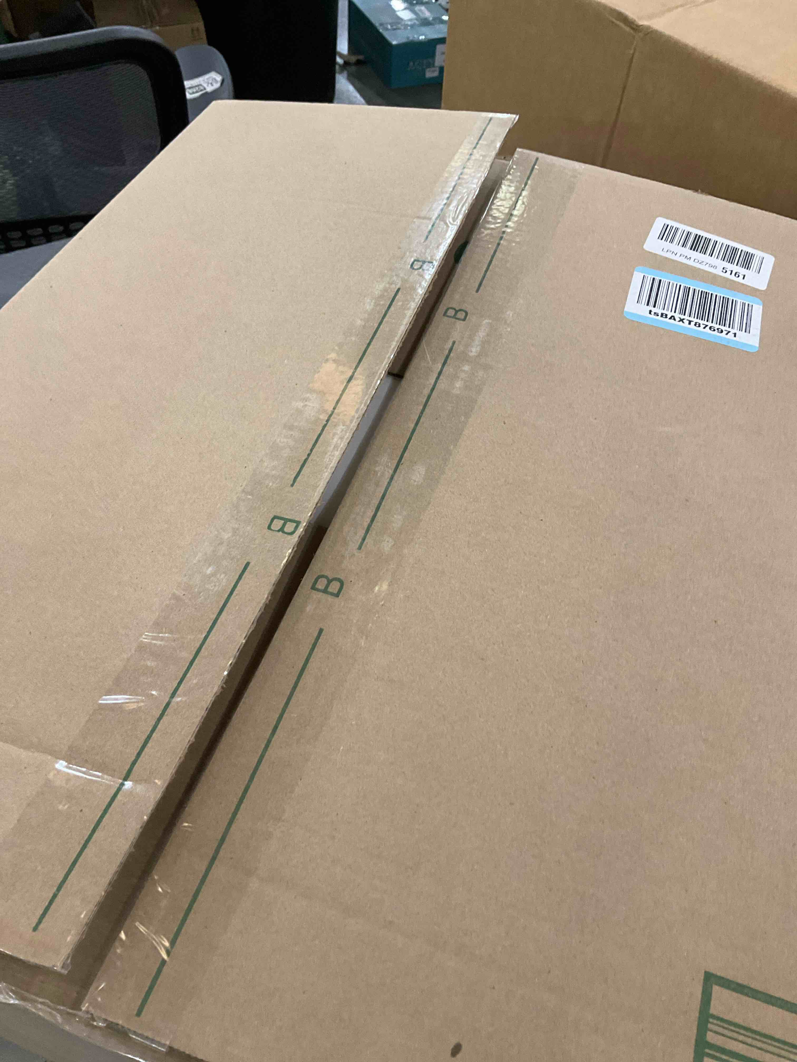 https://s3.amazonaws.com/lotting-images-prod/bidfta/PPE2539016_1751553285453.jpeg