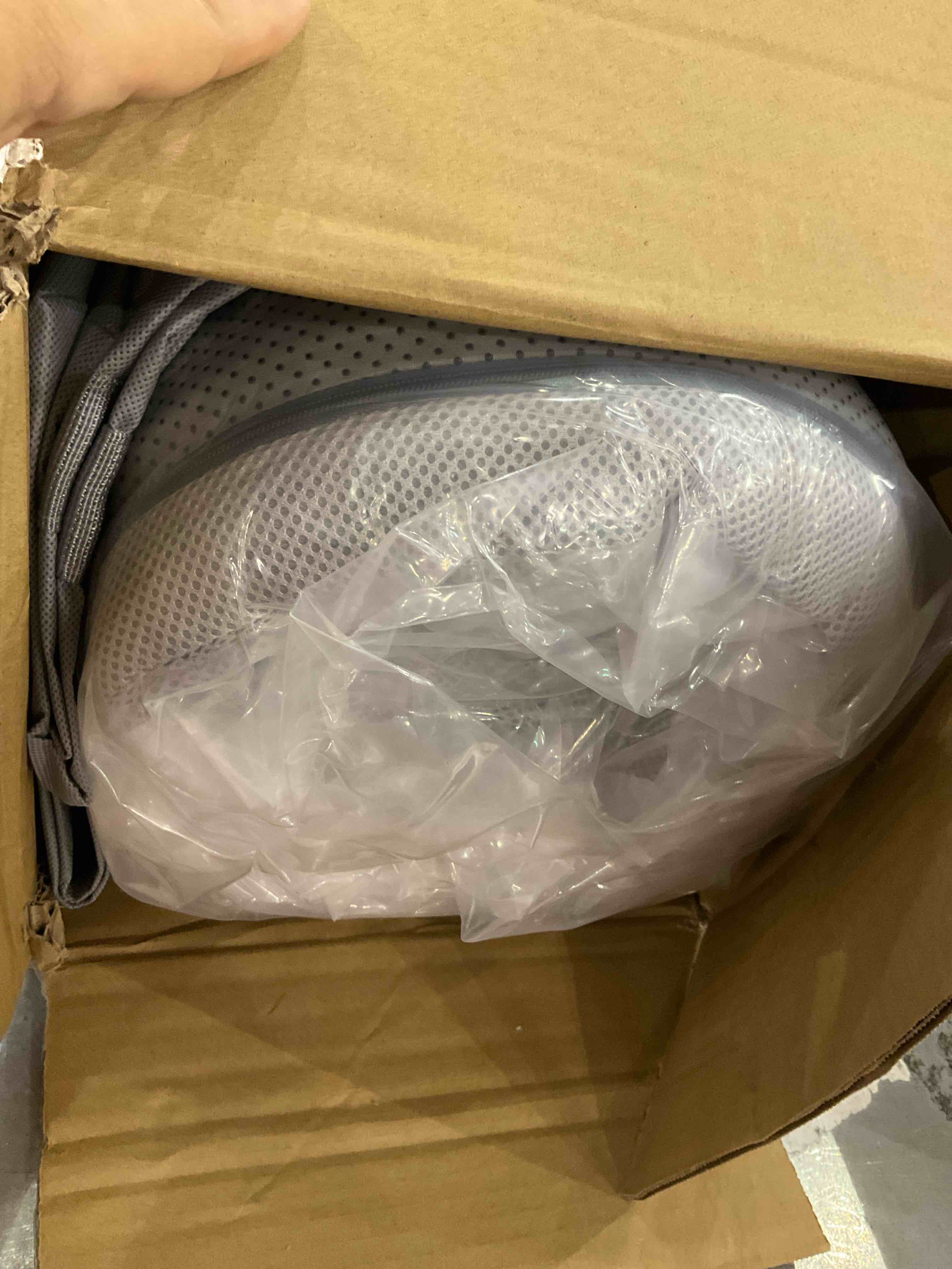 https://s3.amazonaws.com/lotting-images-prod/bidfta/PPE2539348_1751888342220.jpeg