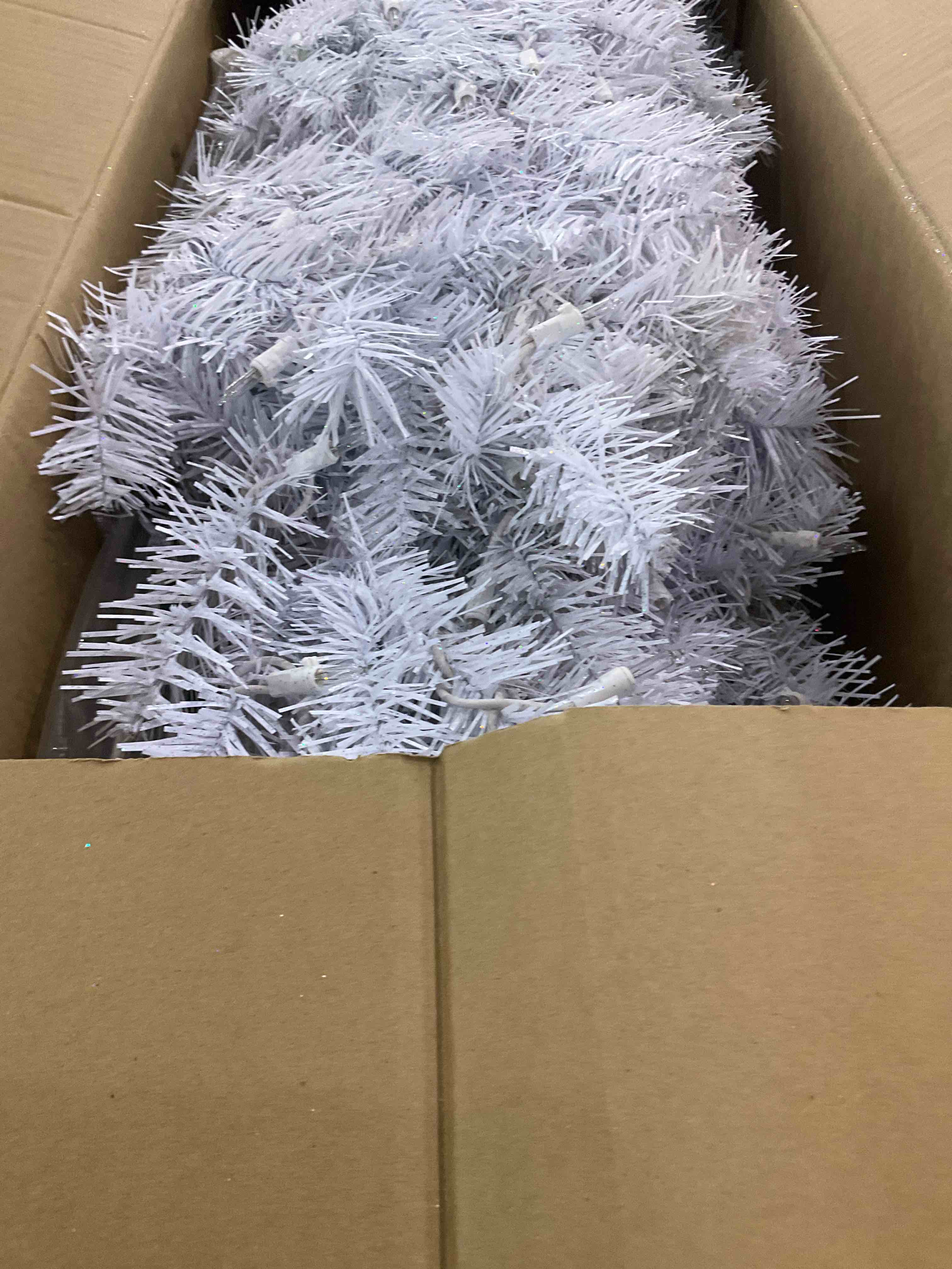 https://s3.amazonaws.com/lotting-images-prod/bidfta/PPE2539464_1751891208506.jpeg