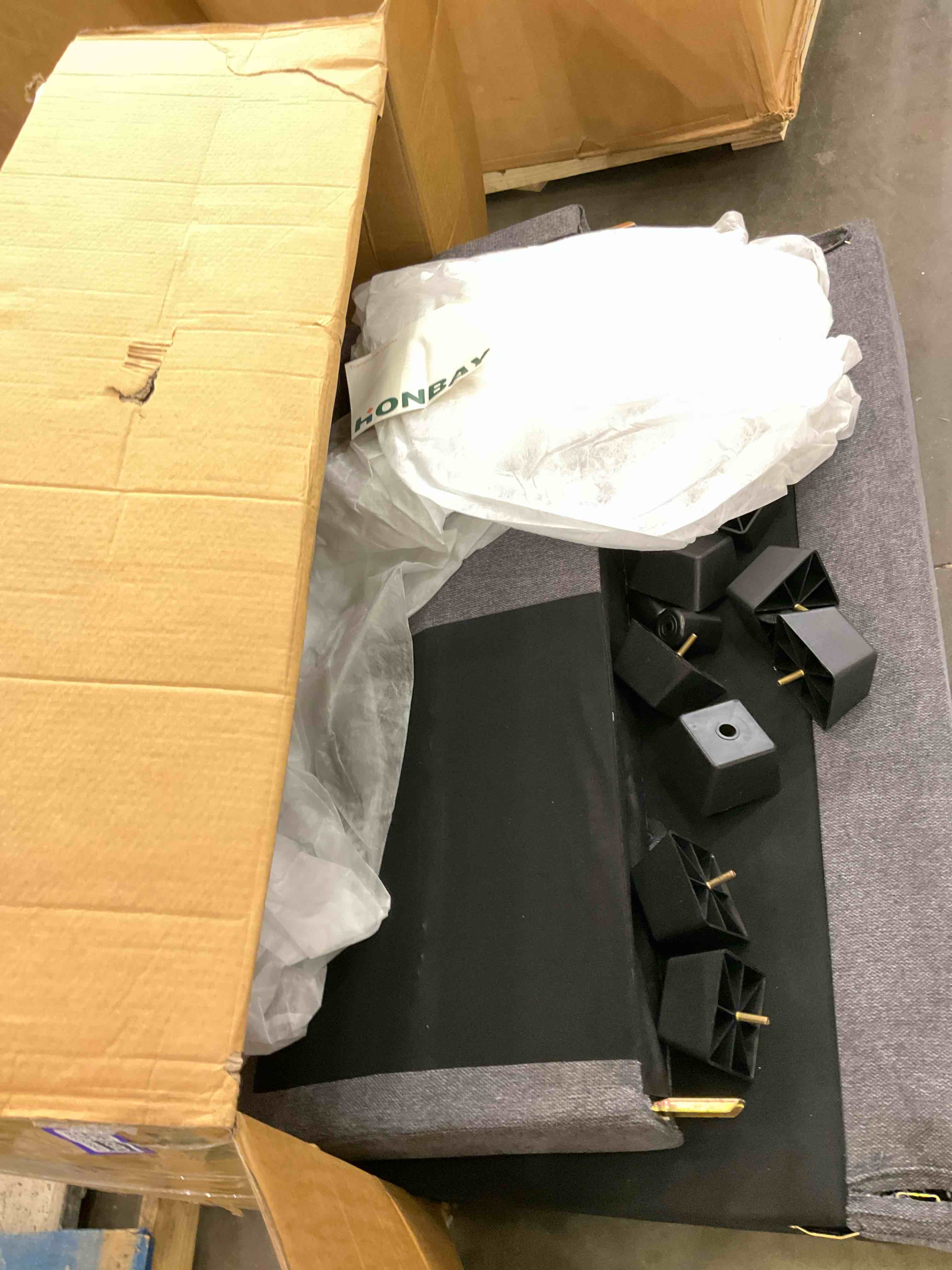 https://s3.amazonaws.com/lotting-images-prod/bidfta/PPE2539502_1751896894643.jpeg