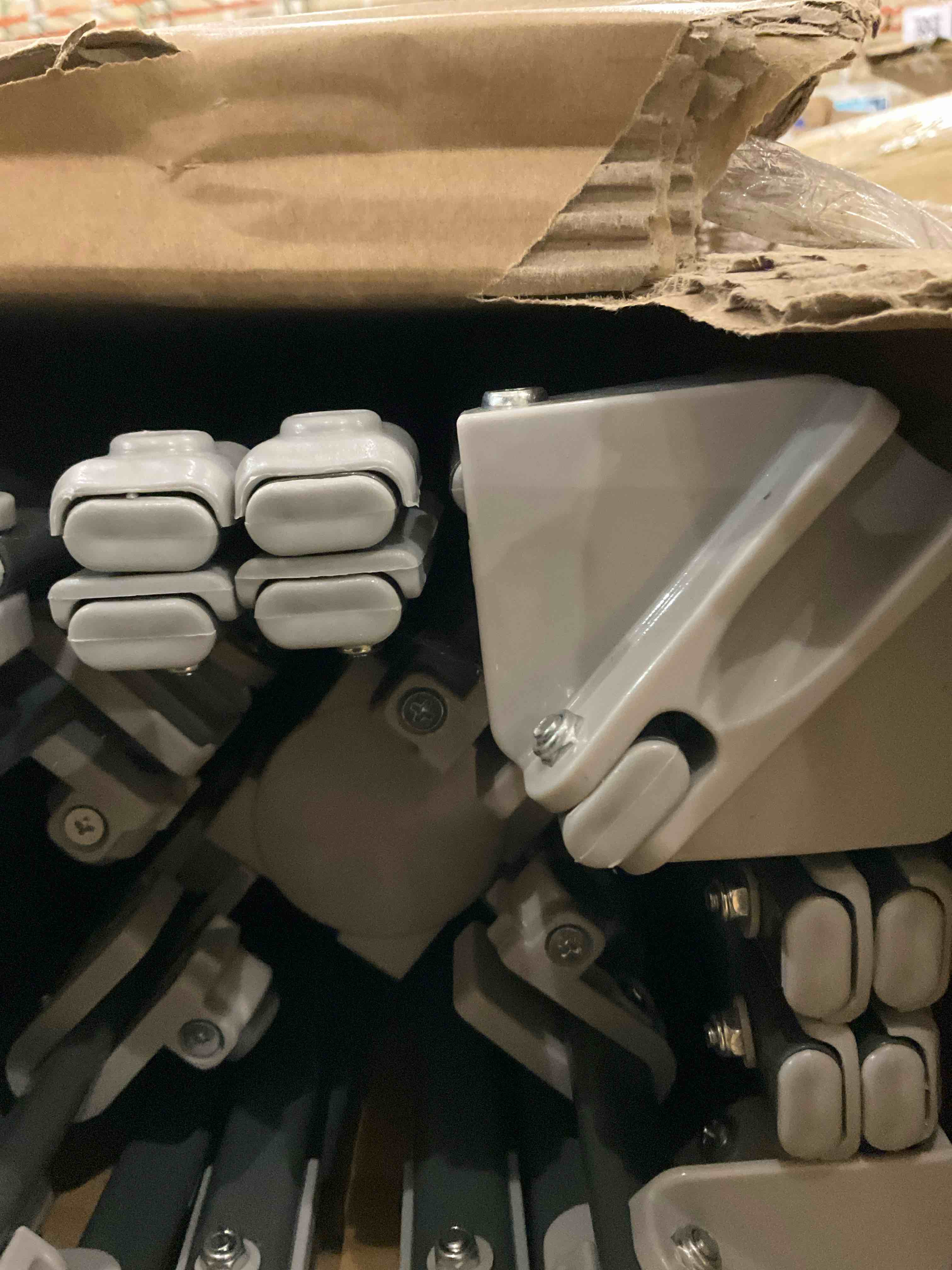 https://s3.amazonaws.com/lotting-images-prod/bidfta/PPE2539668_1751910642000.jpeg