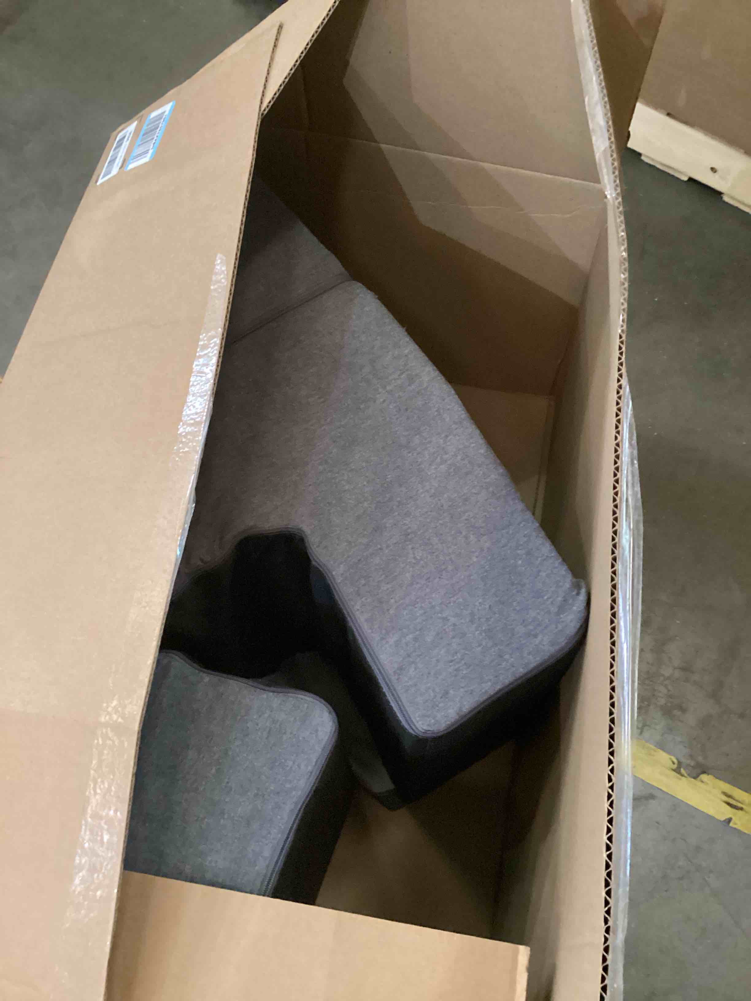 https://s3.amazonaws.com/lotting-images-prod/bidfta/PPE2540128_1752688325117.jpeg
