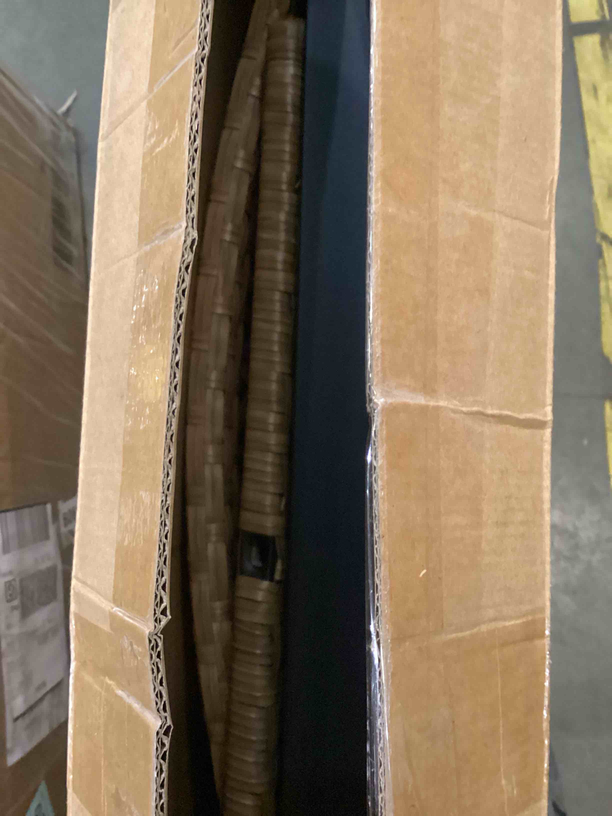 https://s3.amazonaws.com/lotting-images-prod/bidfta/PPE2540137_1752690960042.jpeg