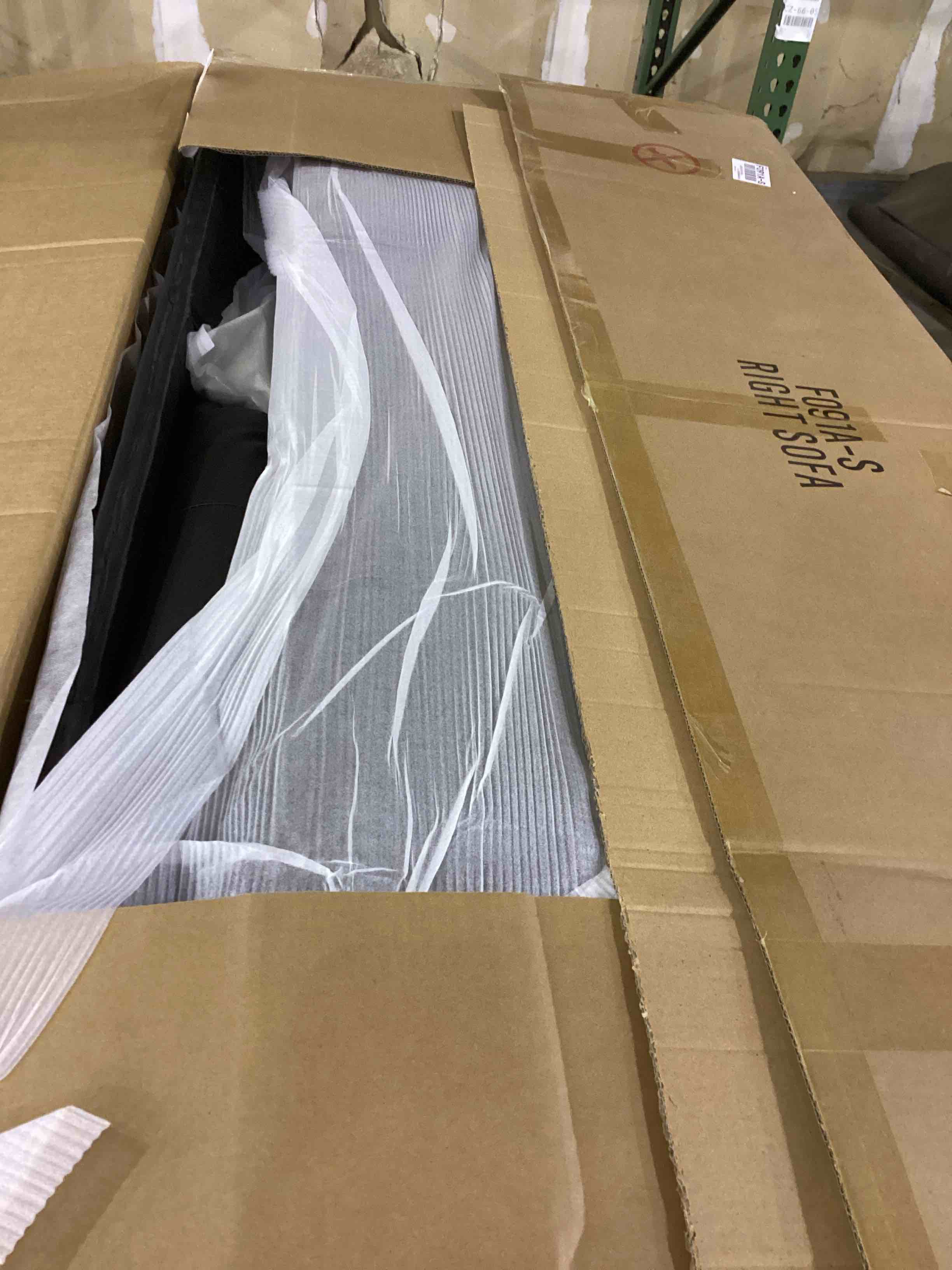https://s3.amazonaws.com/lotting-images-prod/bidfta/PPE2540148_1752750783464.jpeg