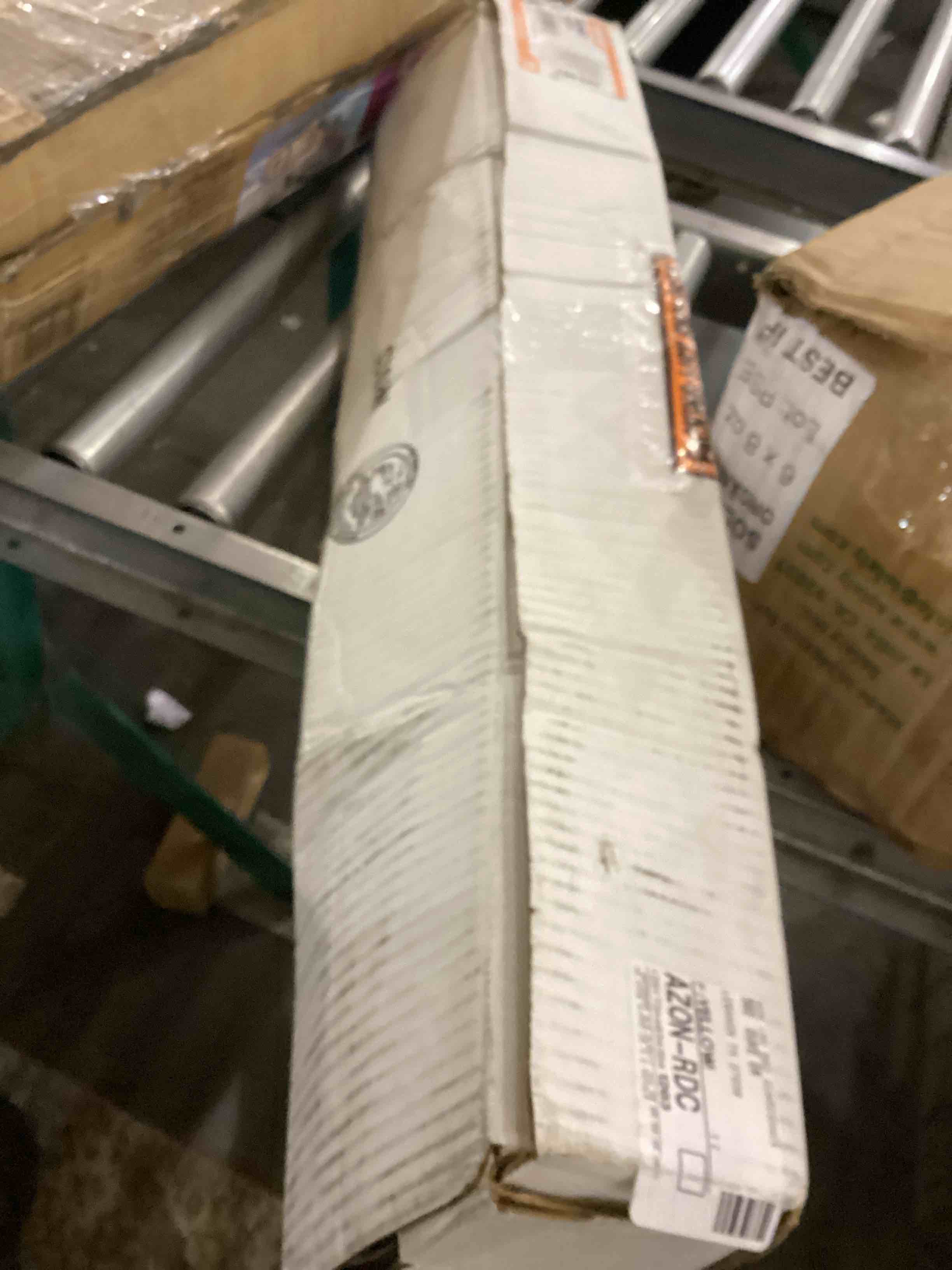 https://s3.amazonaws.com/lotting-images-prod/bidfta/PPE2541081_1753365986823.jpeg