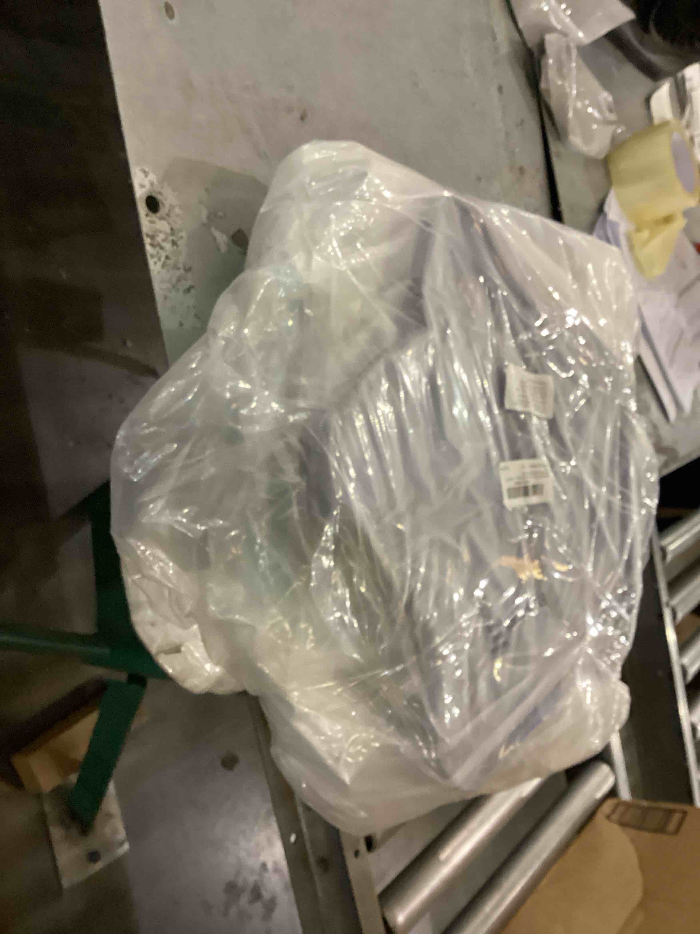 https://s3.amazonaws.com/lotting-images-prod/bidfta/PPE2541139_1753368034785.jpeg