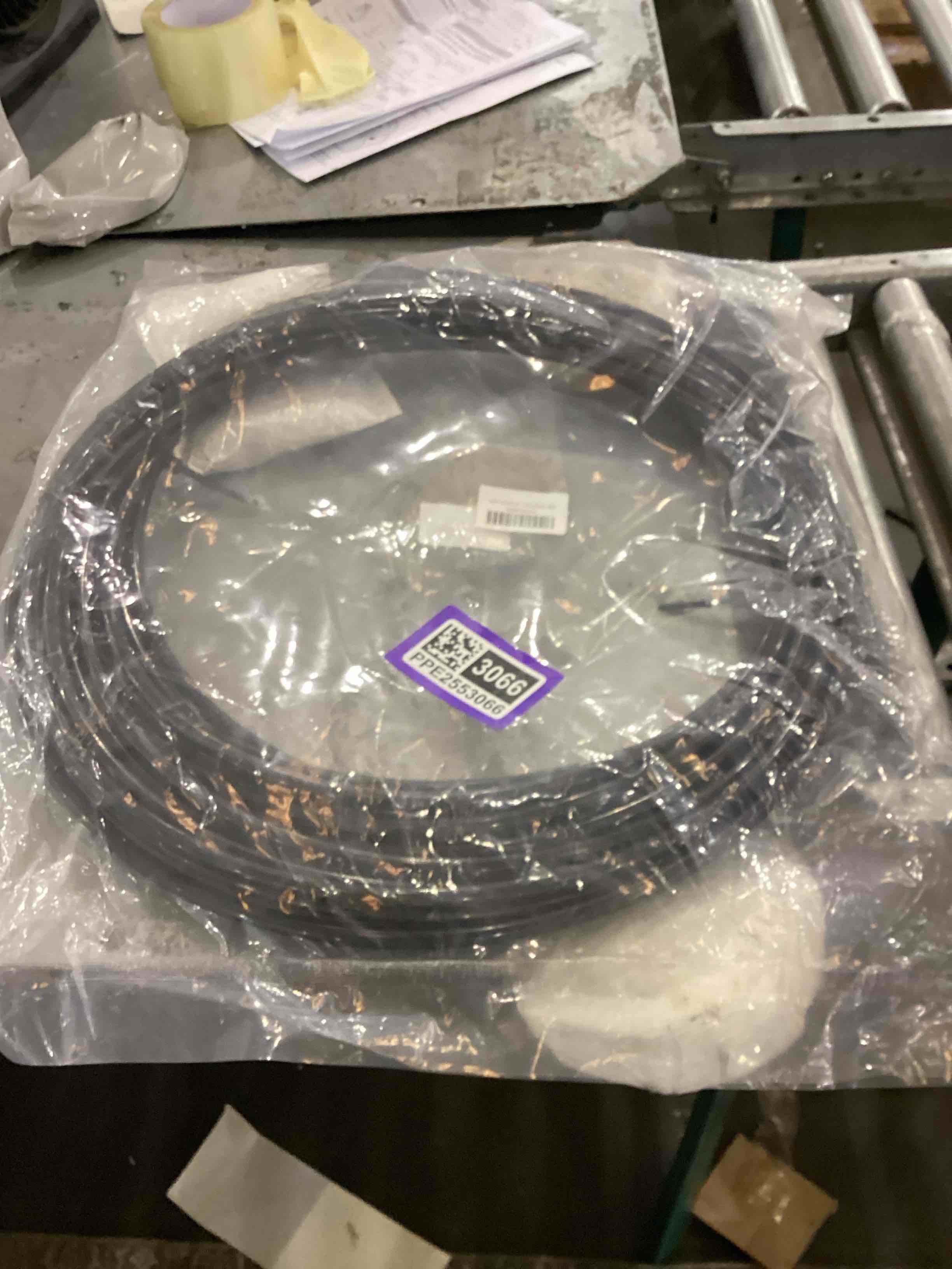 https://s3.amazonaws.com/lotting-images-prod/bidfta/PPE2541161_1753368305287.jpeg