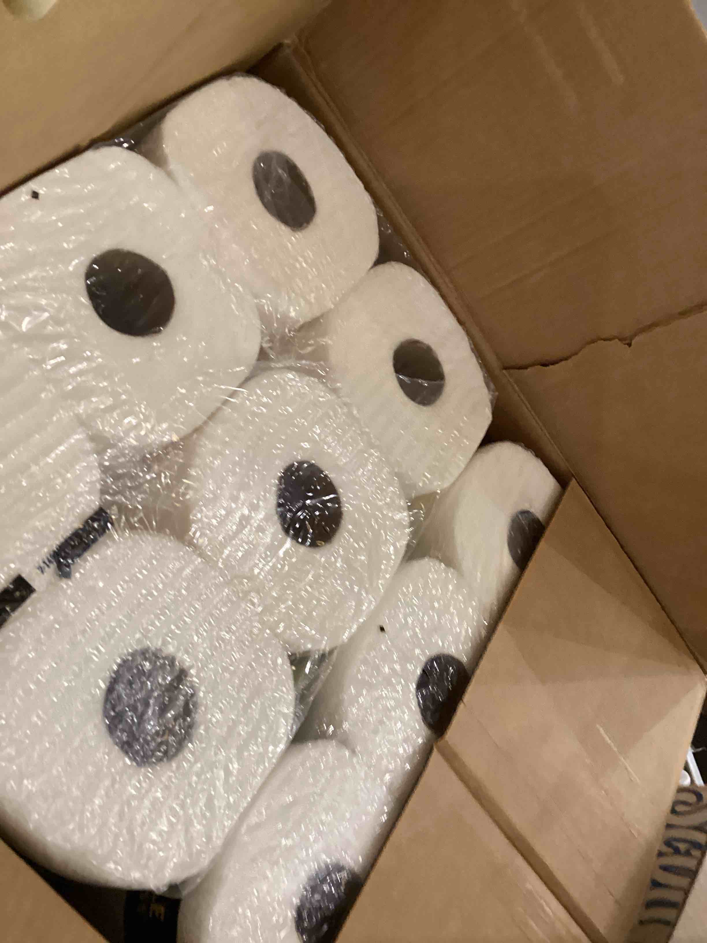Brawny Tear-A-Square Paper Towels, 12 Double Rolls = 24 Regular Rolls, 3 Sheet Sizes (Quarter, Half, Full), Strength for All Messes, Cleanups, and Meal Prep