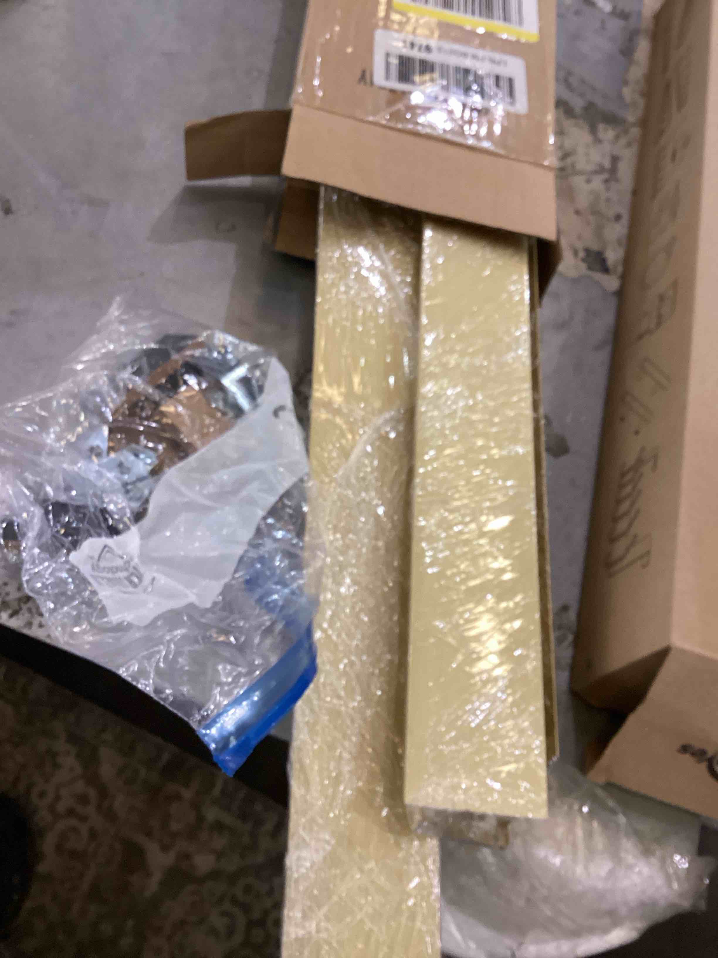 https://s3.amazonaws.com/lotting-images-prod/bidfta/PPE2541557_1753379084018.jpeg
