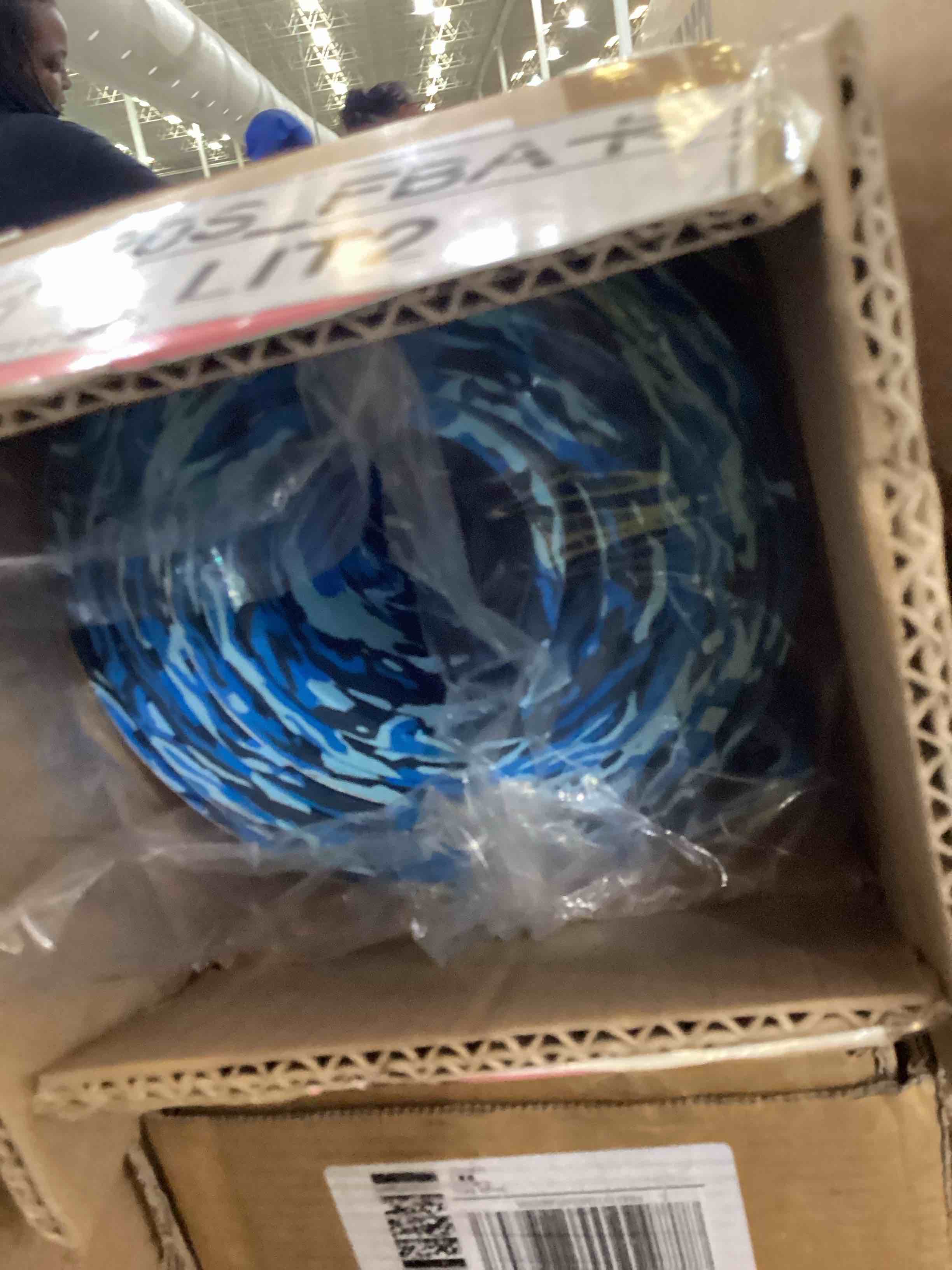 https://s3.amazonaws.com/lotting-images-prod/bidfta/PPE2541592_1753380634943.jpeg