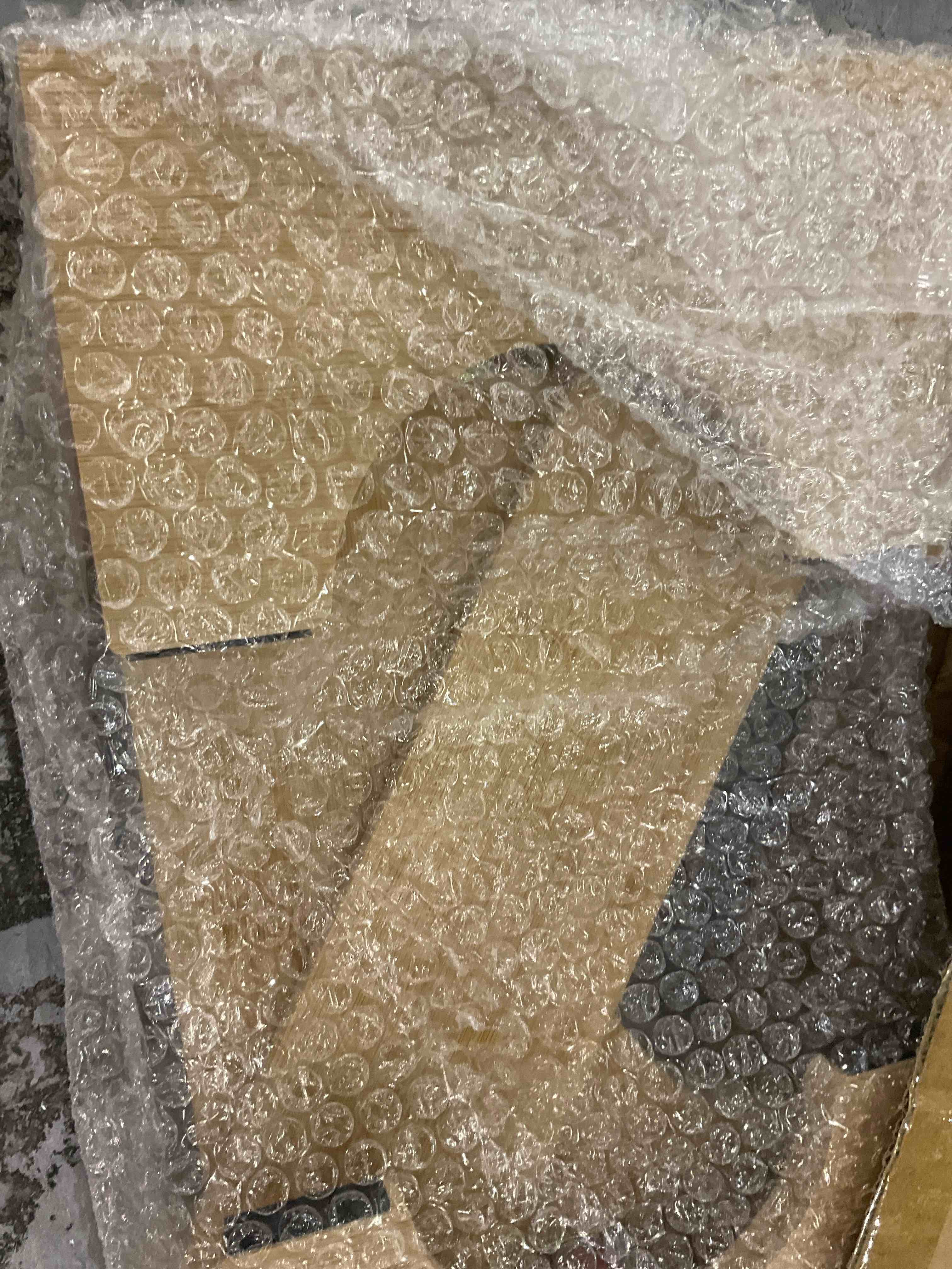 https://s3.amazonaws.com/lotting-images-prod/bidfta/PPE2542242_1751976549231.jpeg