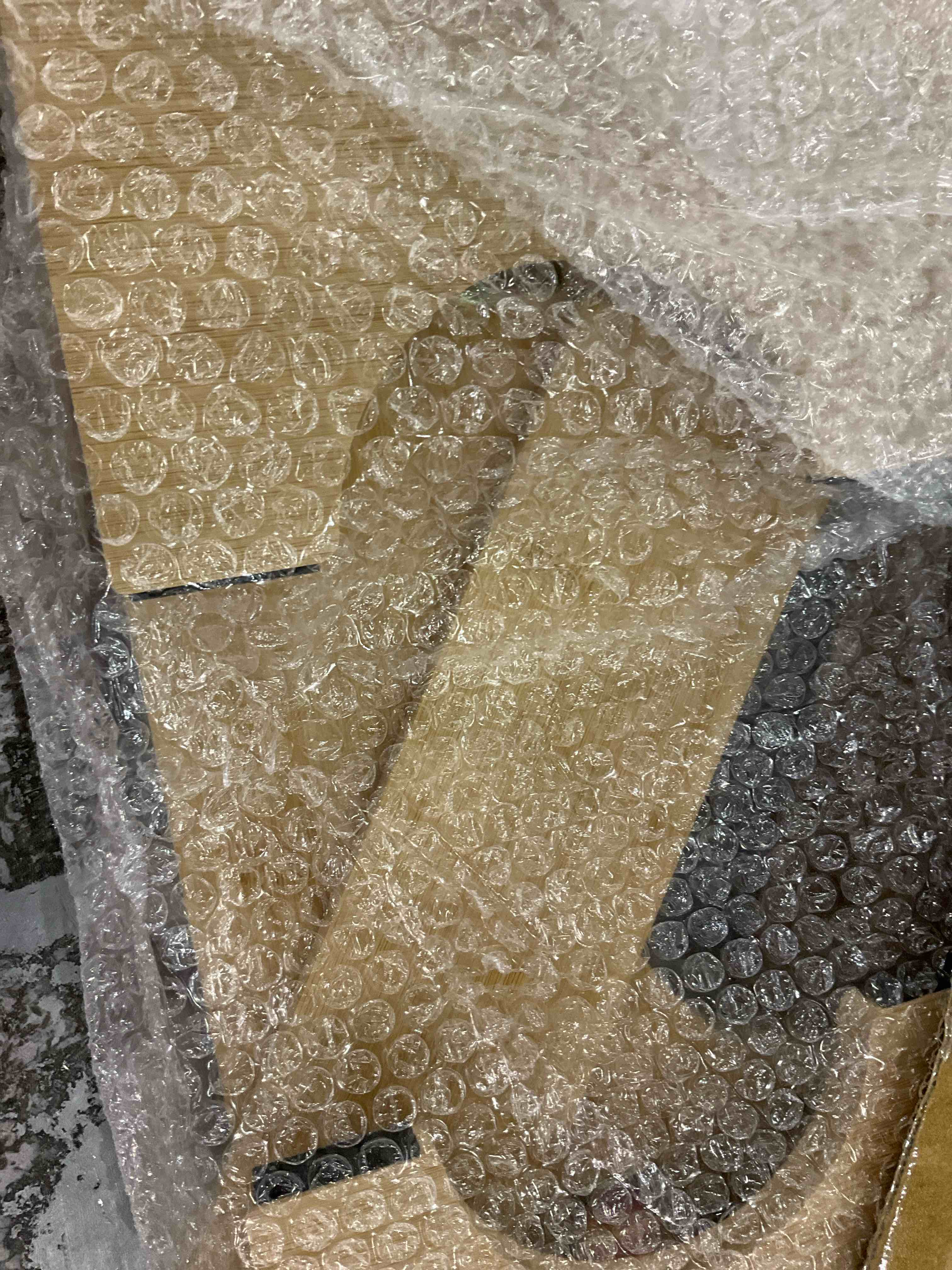 https://s3.amazonaws.com/lotting-images-prod/bidfta/PPE2542242_1751976551448.jpeg