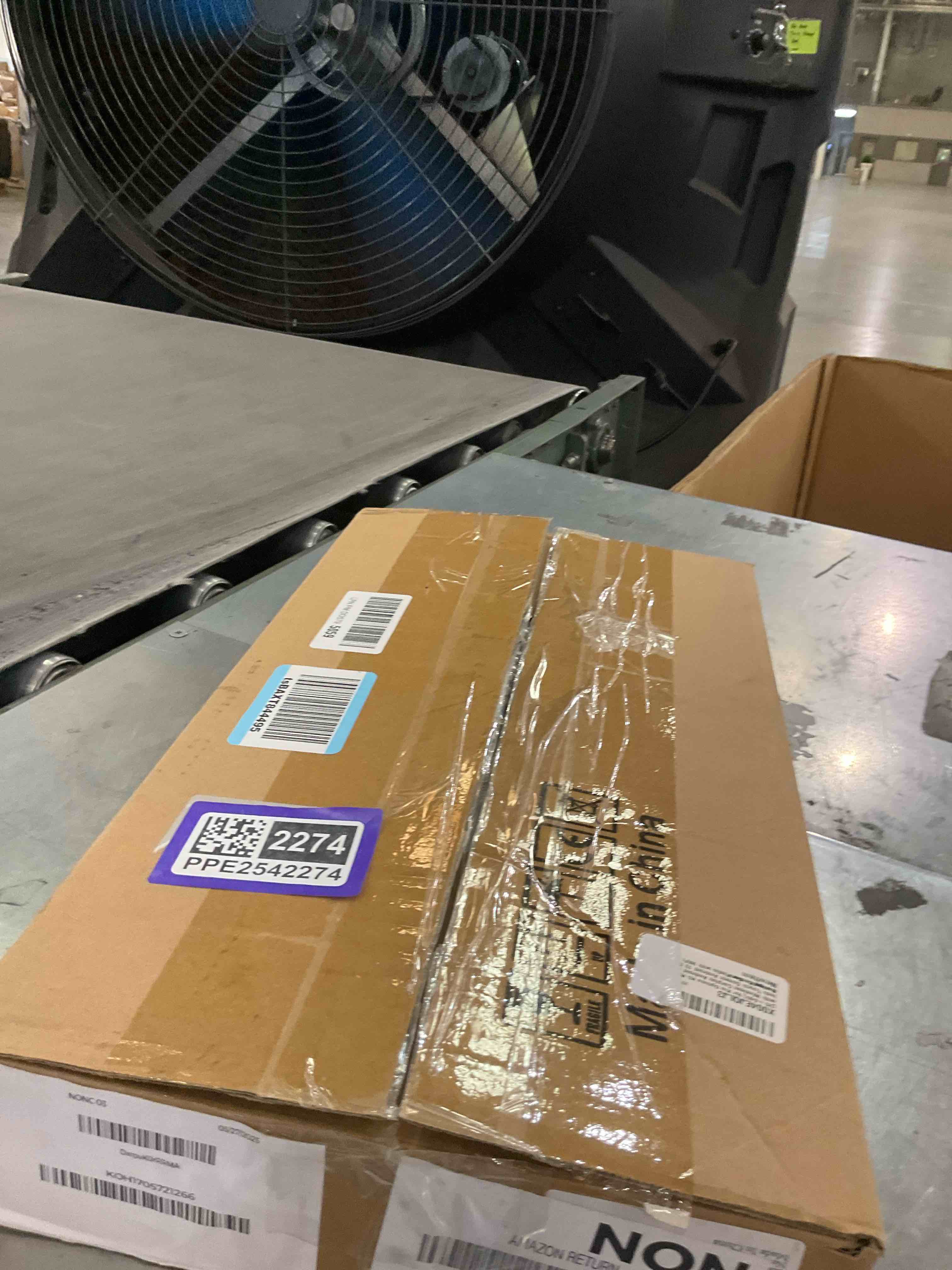 https://s3.amazonaws.com/lotting-images-prod/bidfta/PPE2542274_1751986247638.jpeg