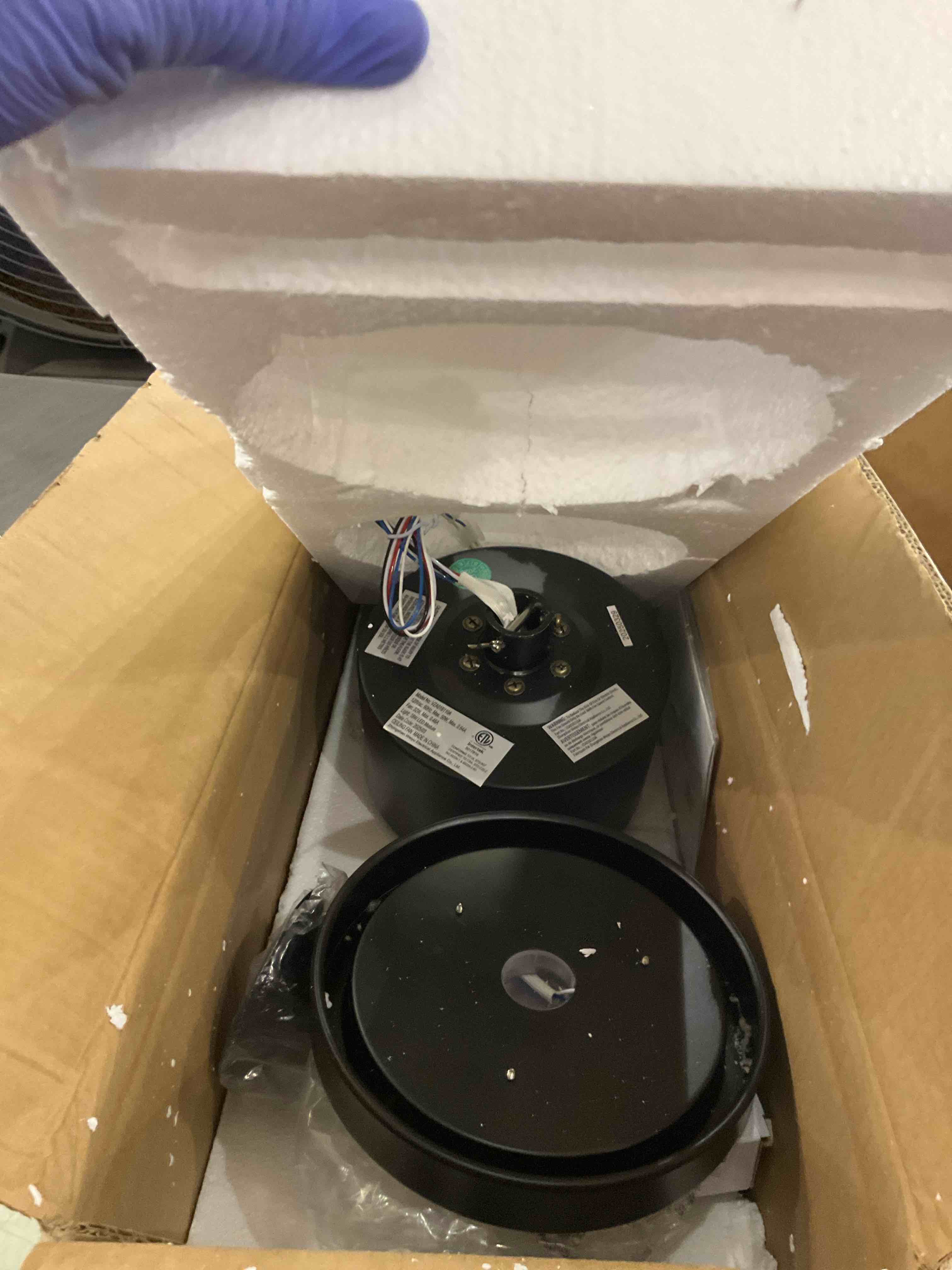 https://s3.amazonaws.com/lotting-images-prod/bidfta/PPE2542324_1751978471516.jpeg