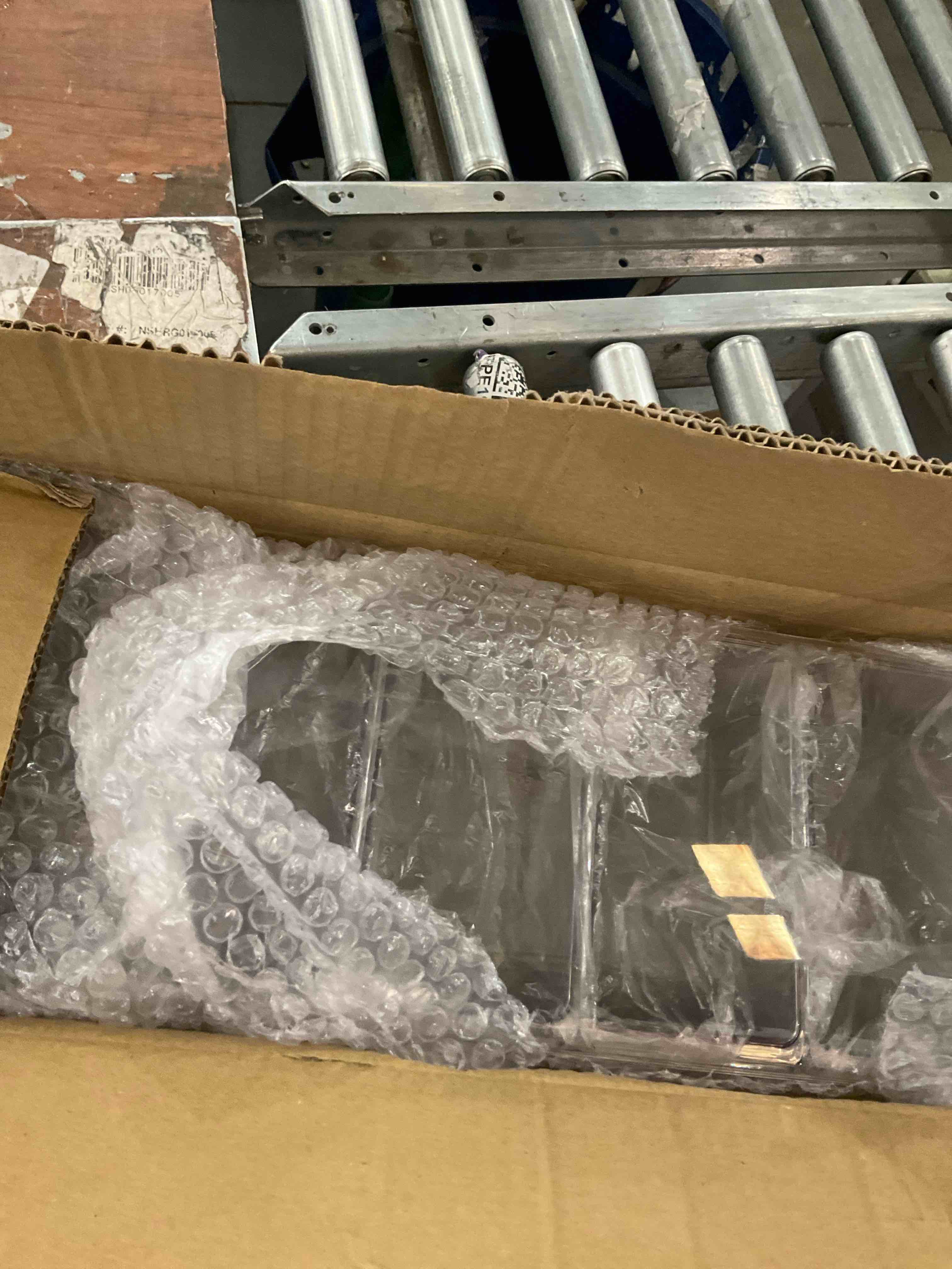 https://s3.amazonaws.com/lotting-images-prod/bidfta/PPE2542413_1751984405832.jpeg
