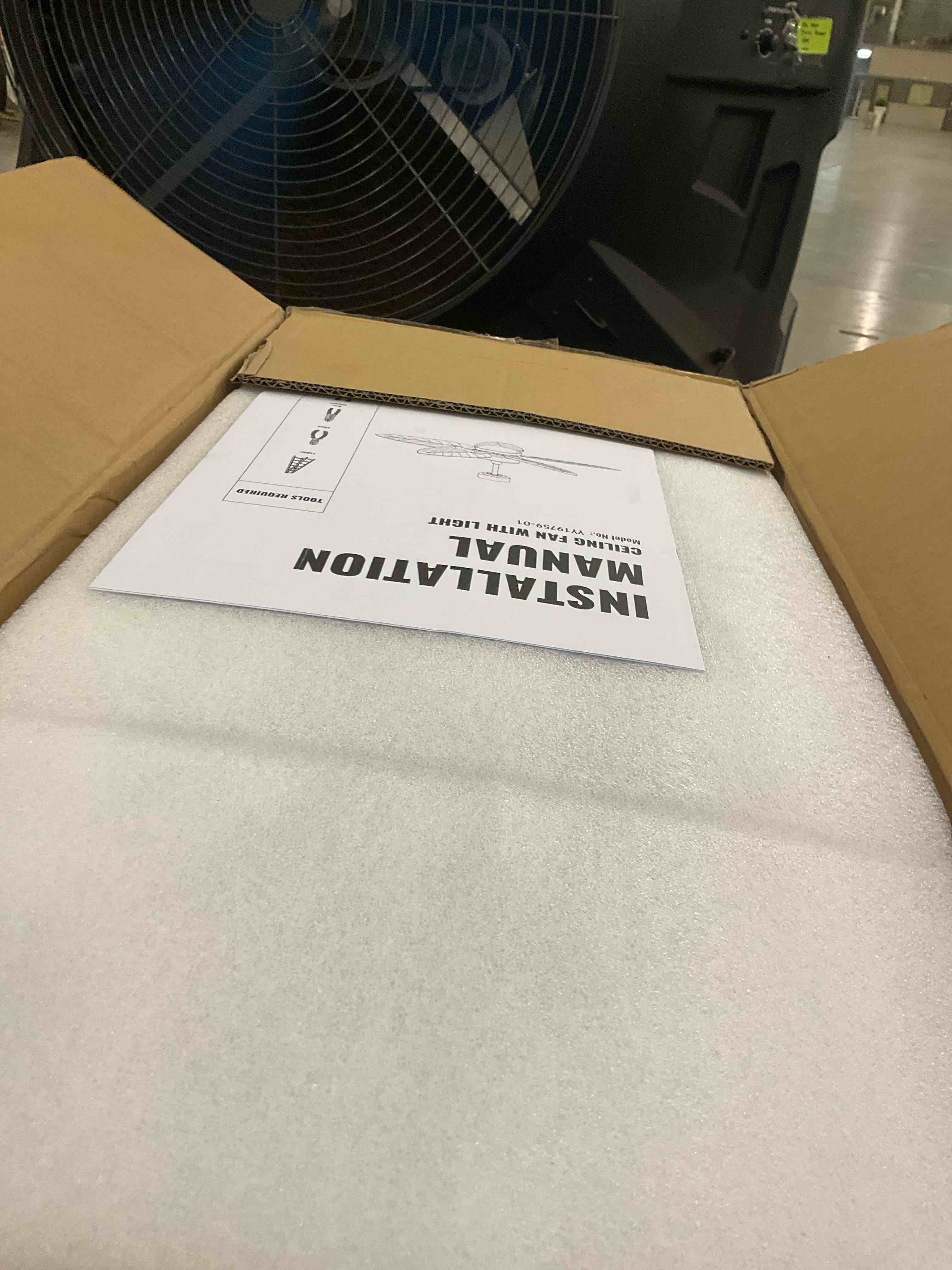 https://s3.amazonaws.com/lotting-images-prod/bidfta/PPE2542480_1751985403226.jpeg