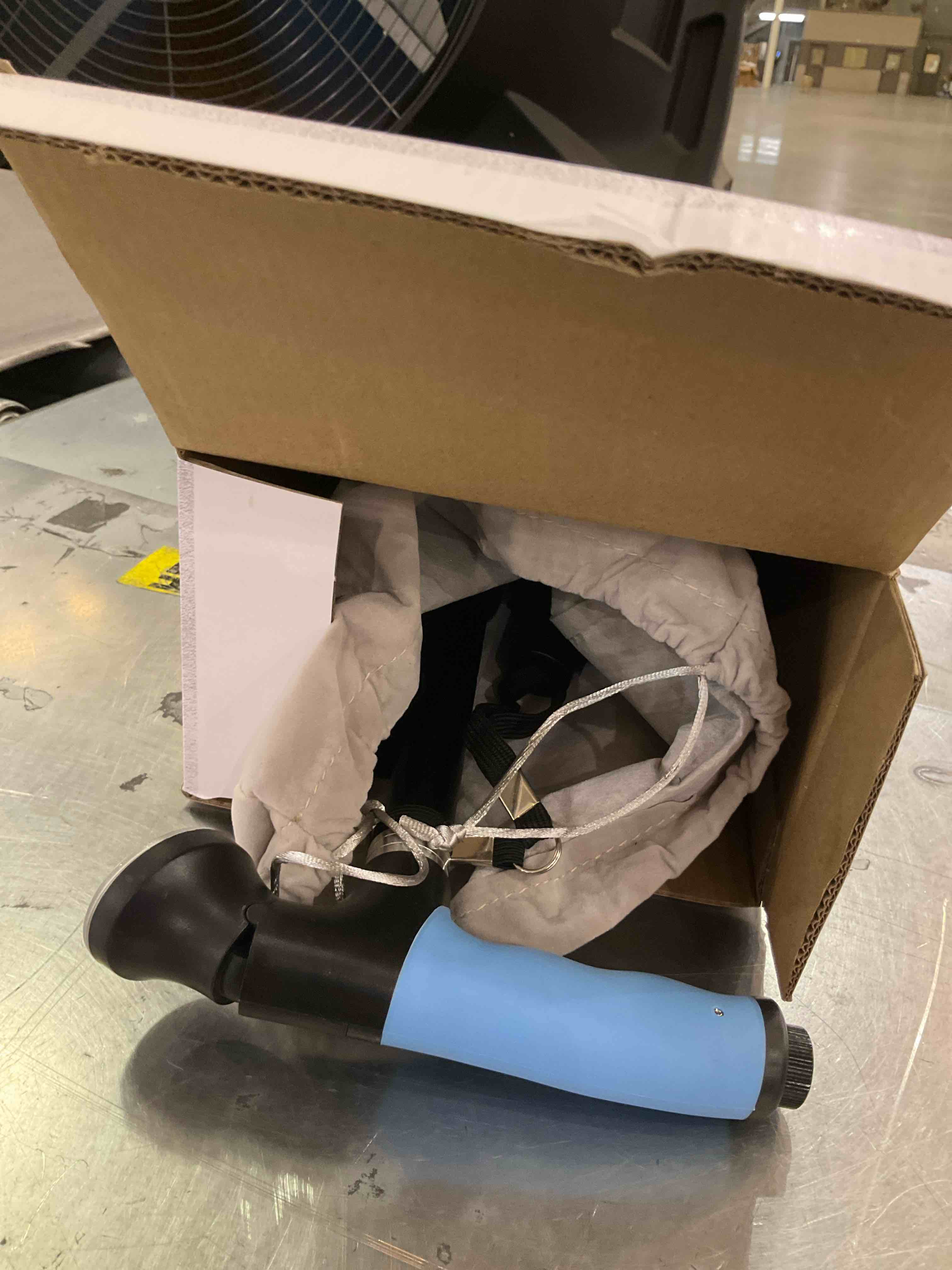 https://s3.amazonaws.com/lotting-images-prod/bidfta/PPE2542565_1751993289742.jpeg