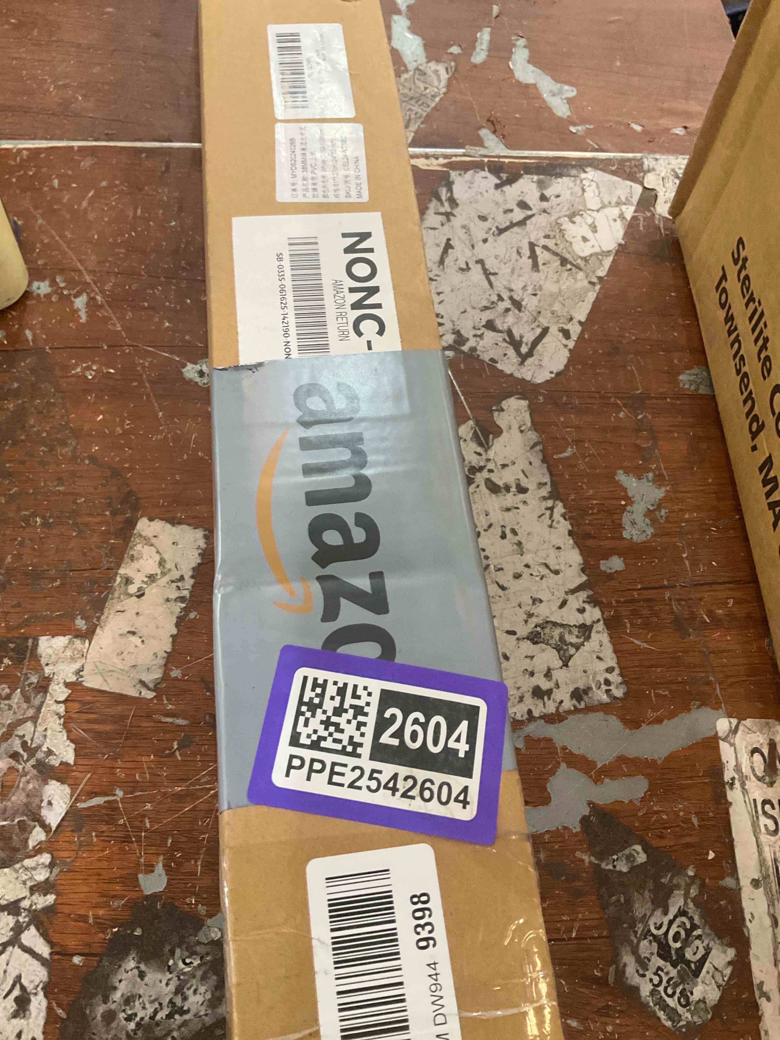 https://s3.amazonaws.com/lotting-images-prod/bidfta/PPE2542604_1751994011728.jpeg