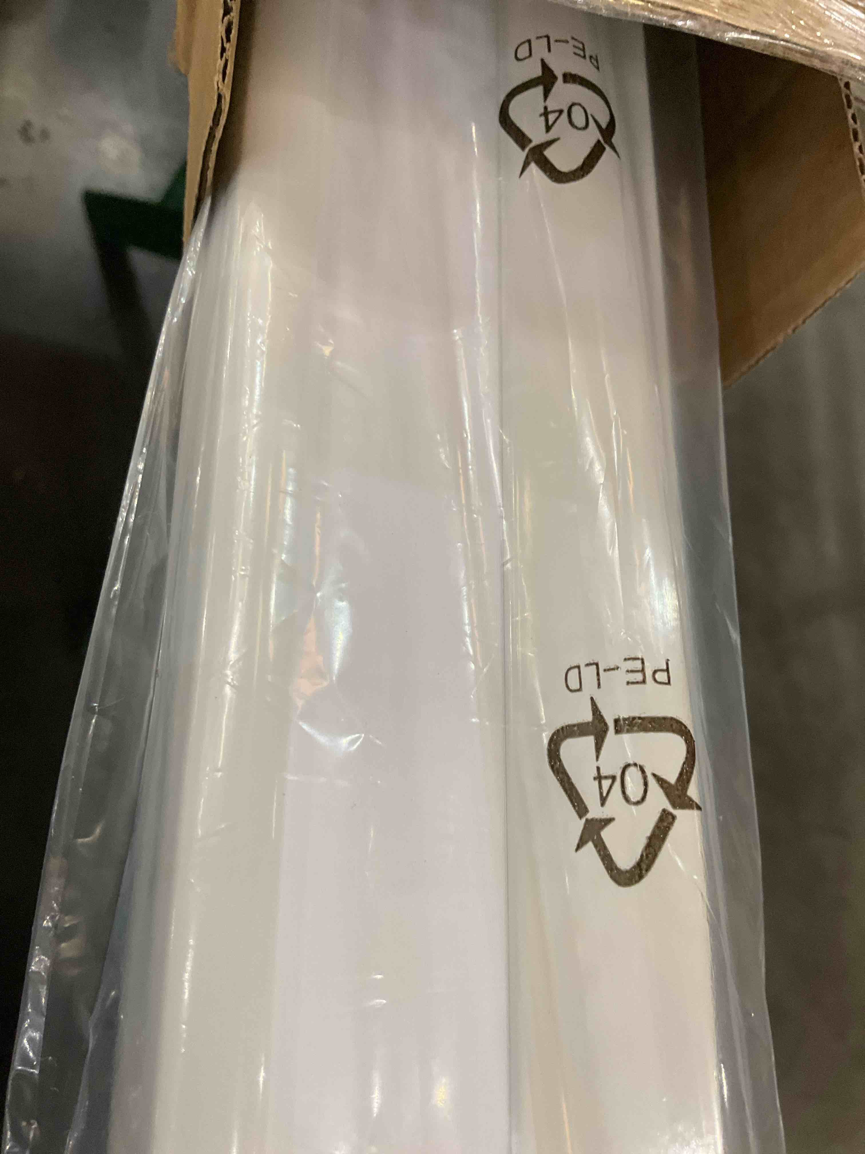 https://s3.amazonaws.com/lotting-images-prod/bidfta/PPE2542606_1751996544408.jpeg