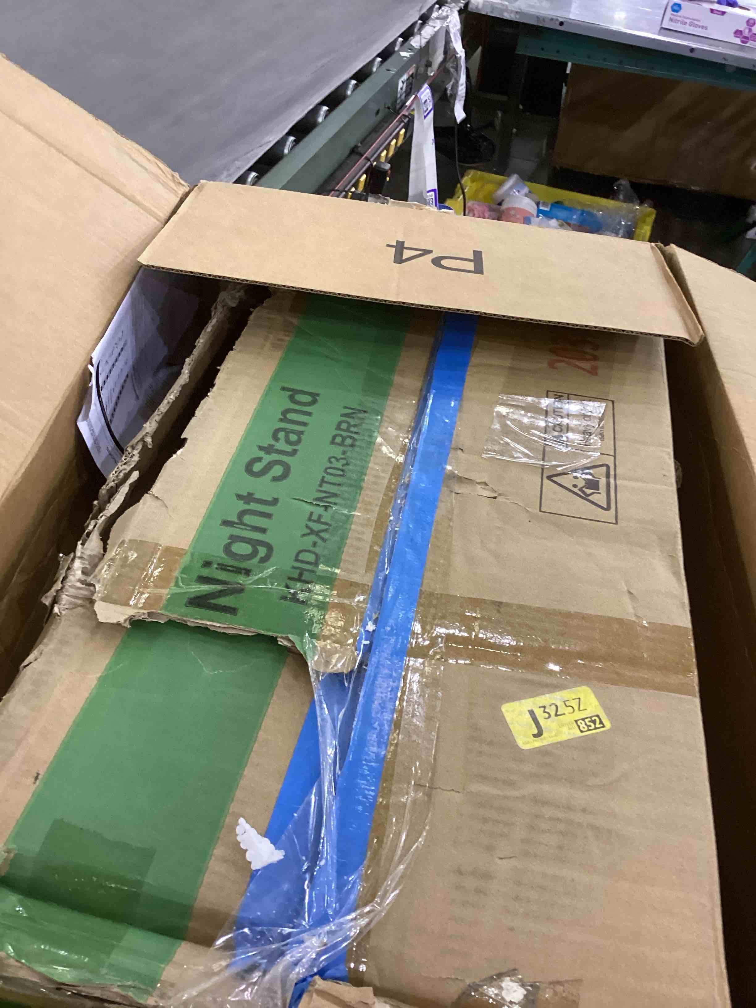 https://s3.amazonaws.com/lotting-images-prod/bidfta/PPE2542893_1752151339431.jpeg