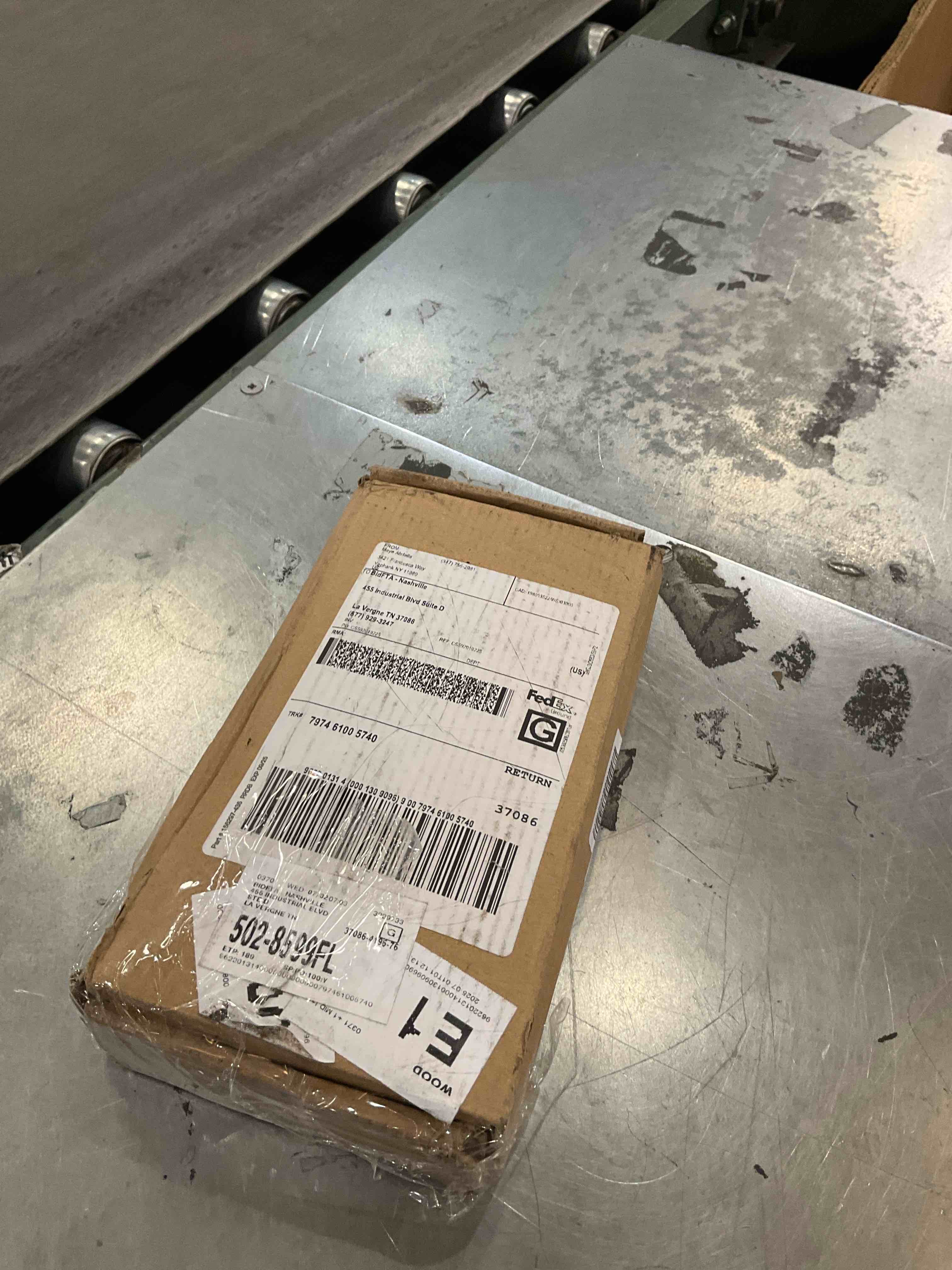 https://s3.amazonaws.com/lotting-images-prod/bidfta/PPE2543176_1752073360432.jpeg