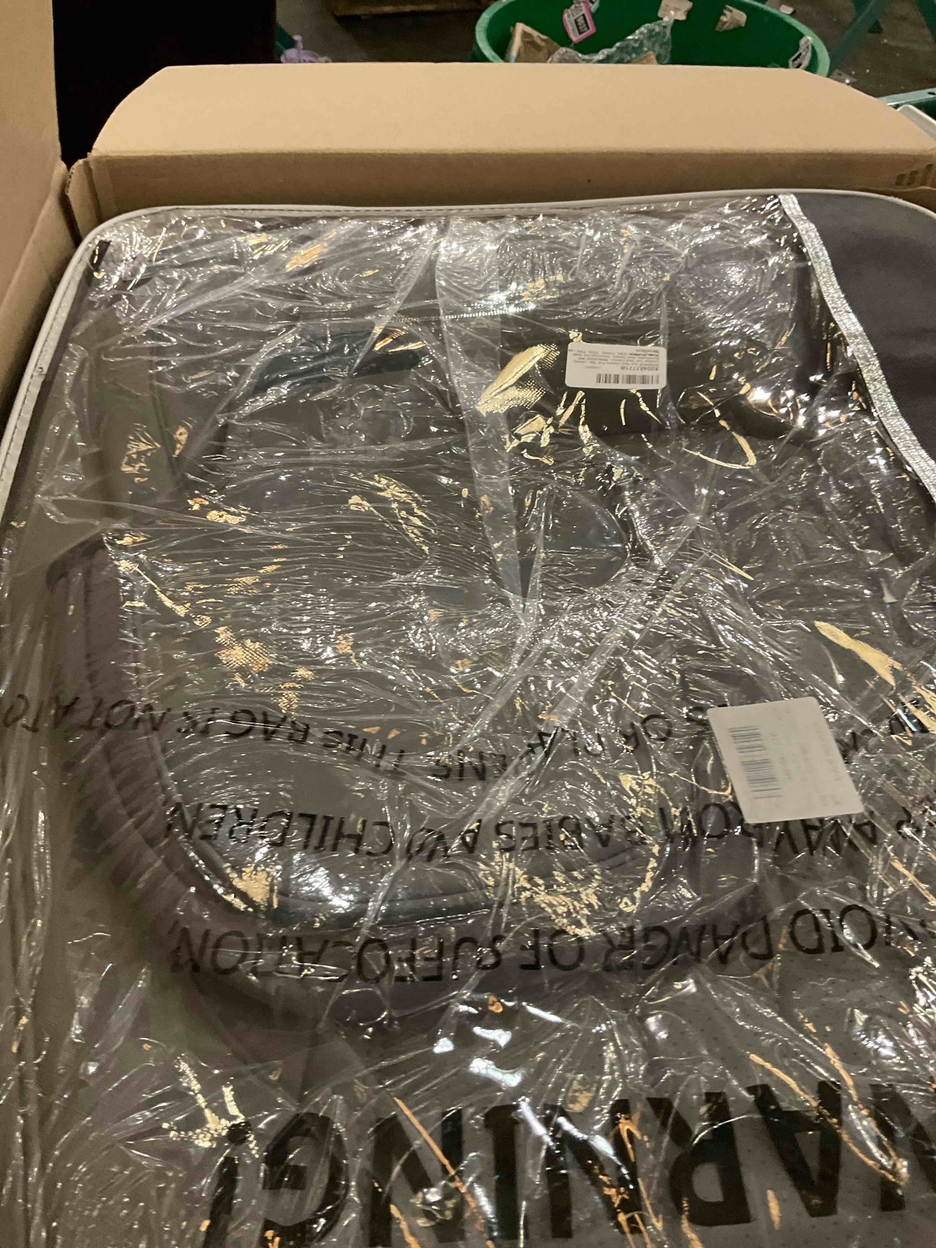 https://s3.amazonaws.com/lotting-images-prod/bidfta/PPE2543221_1752072347895.jpeg