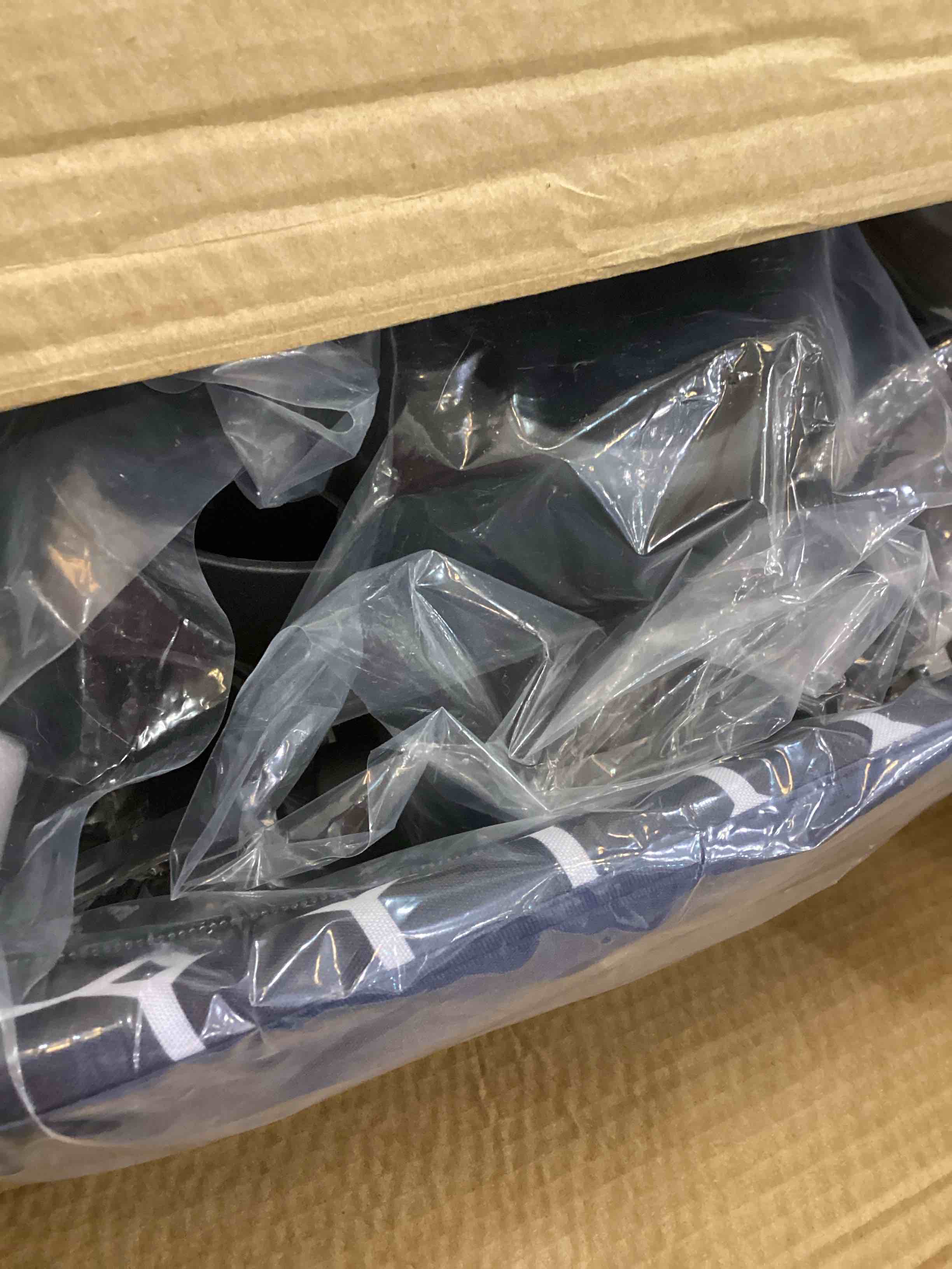 https://s3.amazonaws.com/lotting-images-prod/bidfta/PPE2543312_1752080278661.jpeg