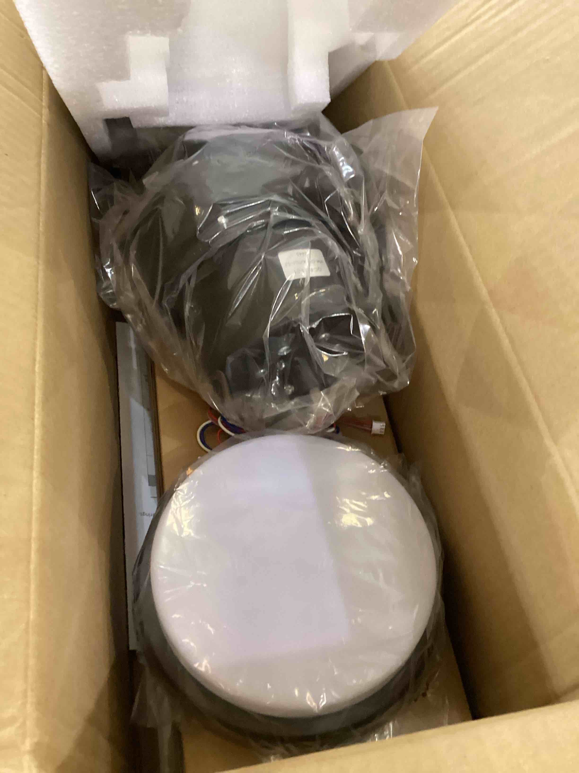 https://s3.amazonaws.com/lotting-images-prod/bidfta/PPE2543313_1752080057739.jpeg