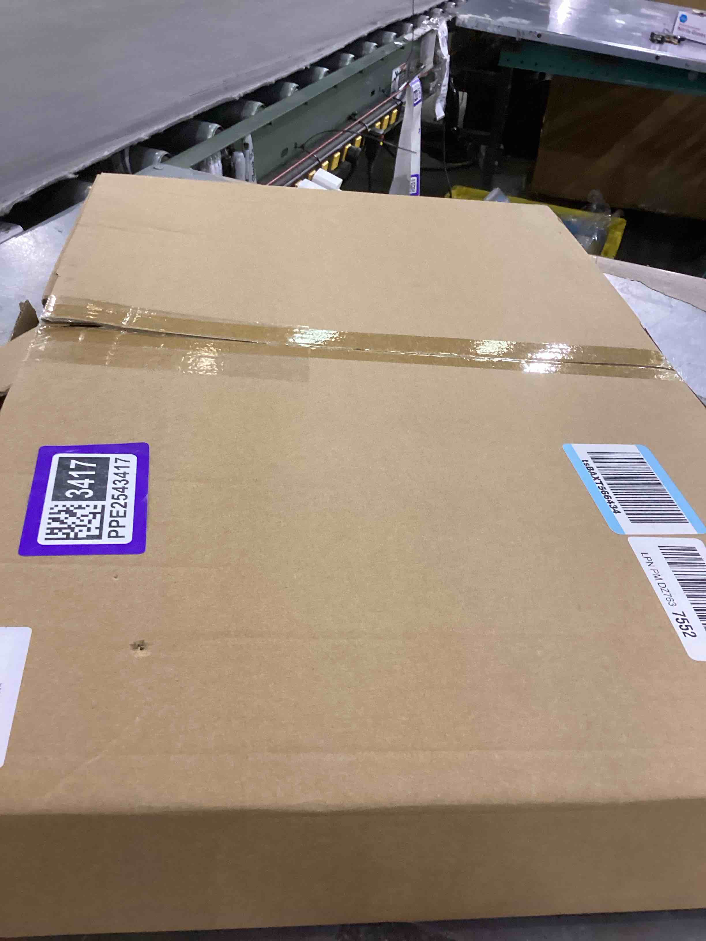 https://s3.amazonaws.com/lotting-images-prod/bidfta/PPE2543417_1752154163385.jpeg