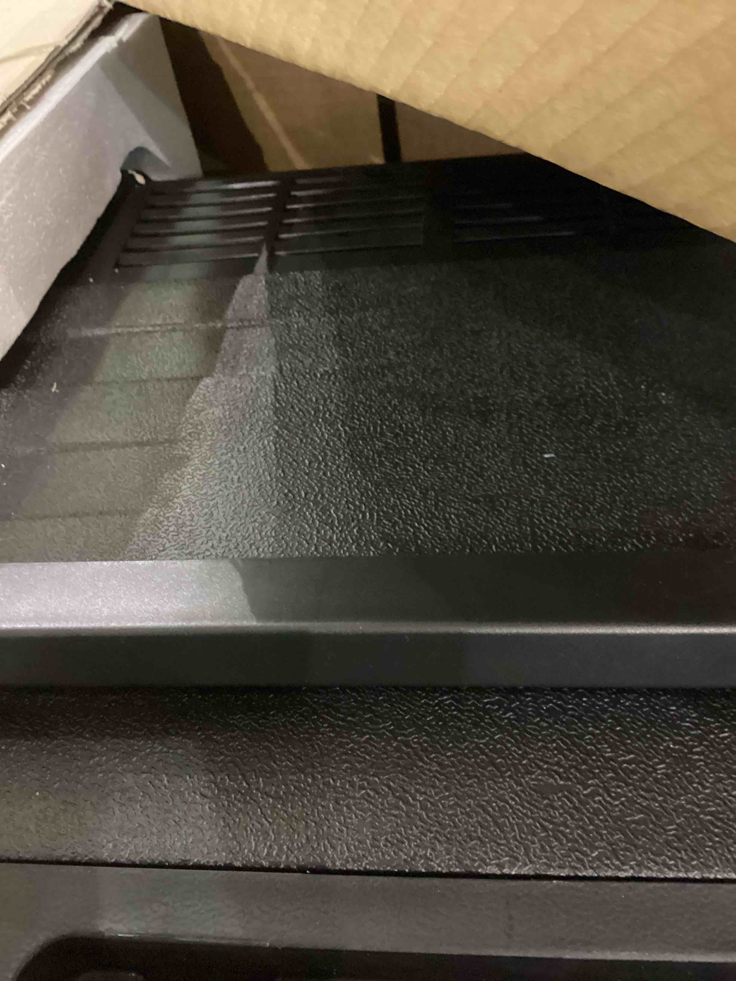 https://s3.amazonaws.com/lotting-images-prod/bidfta/PPE2543506_1752169733389.jpeg