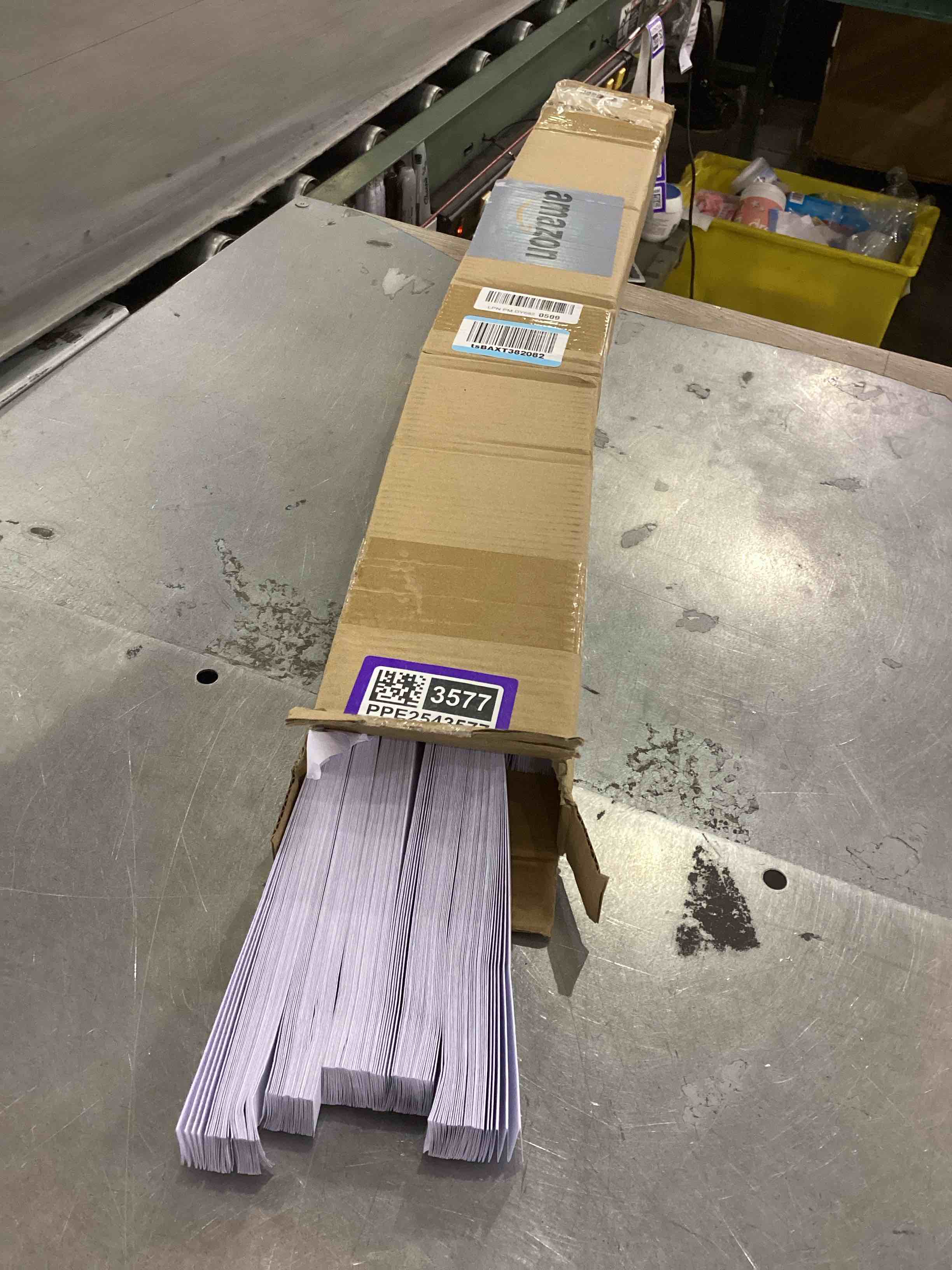 https://s3.amazonaws.com/lotting-images-prod/bidfta/PPE2543577_1752160718897.jpeg