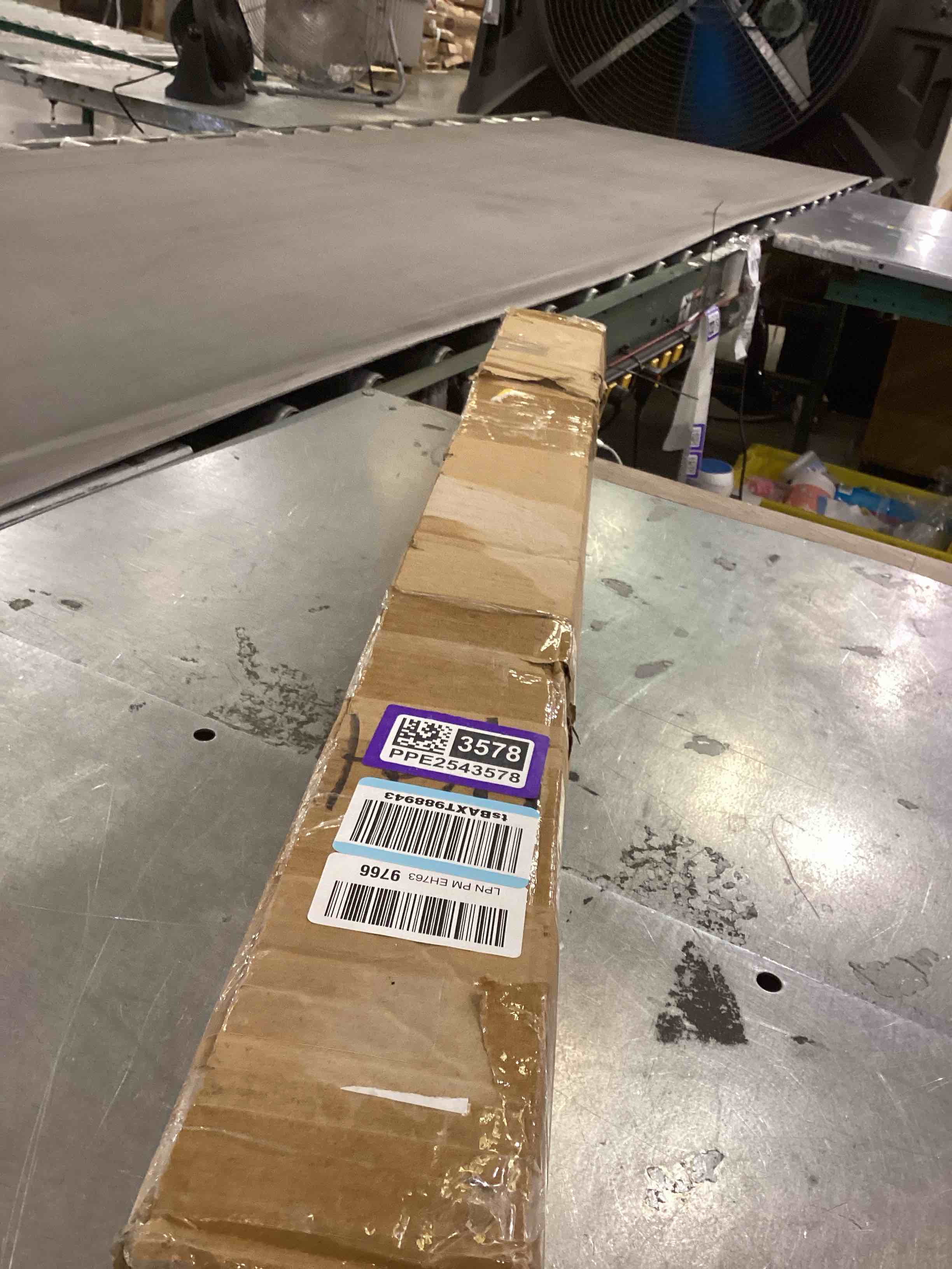 https://s3.amazonaws.com/lotting-images-prod/bidfta/PPE2543578_1752160104277.jpeg