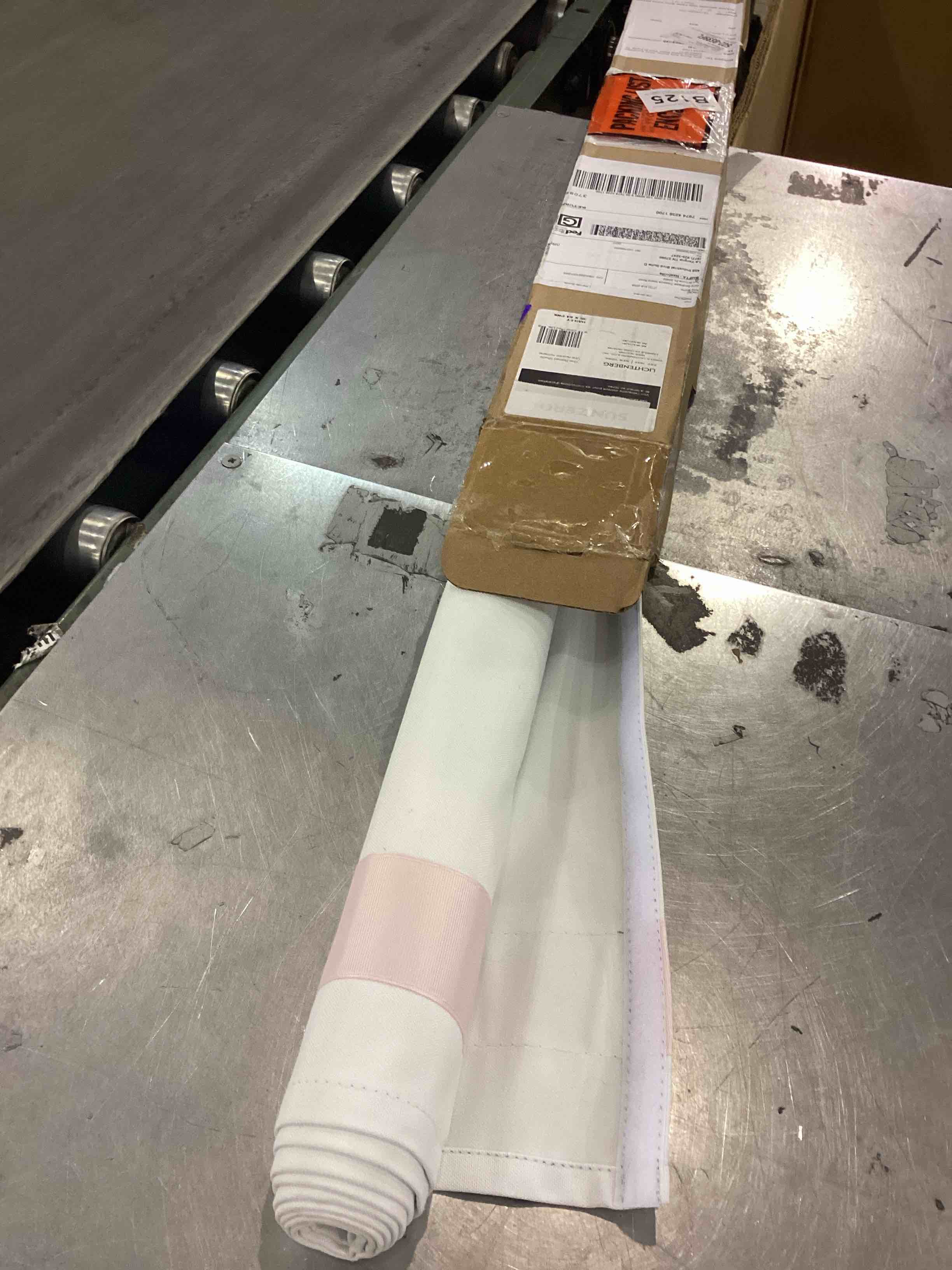 https://s3.amazonaws.com/lotting-images-prod/bidfta/PPE2543644_1752236130762.jpeg