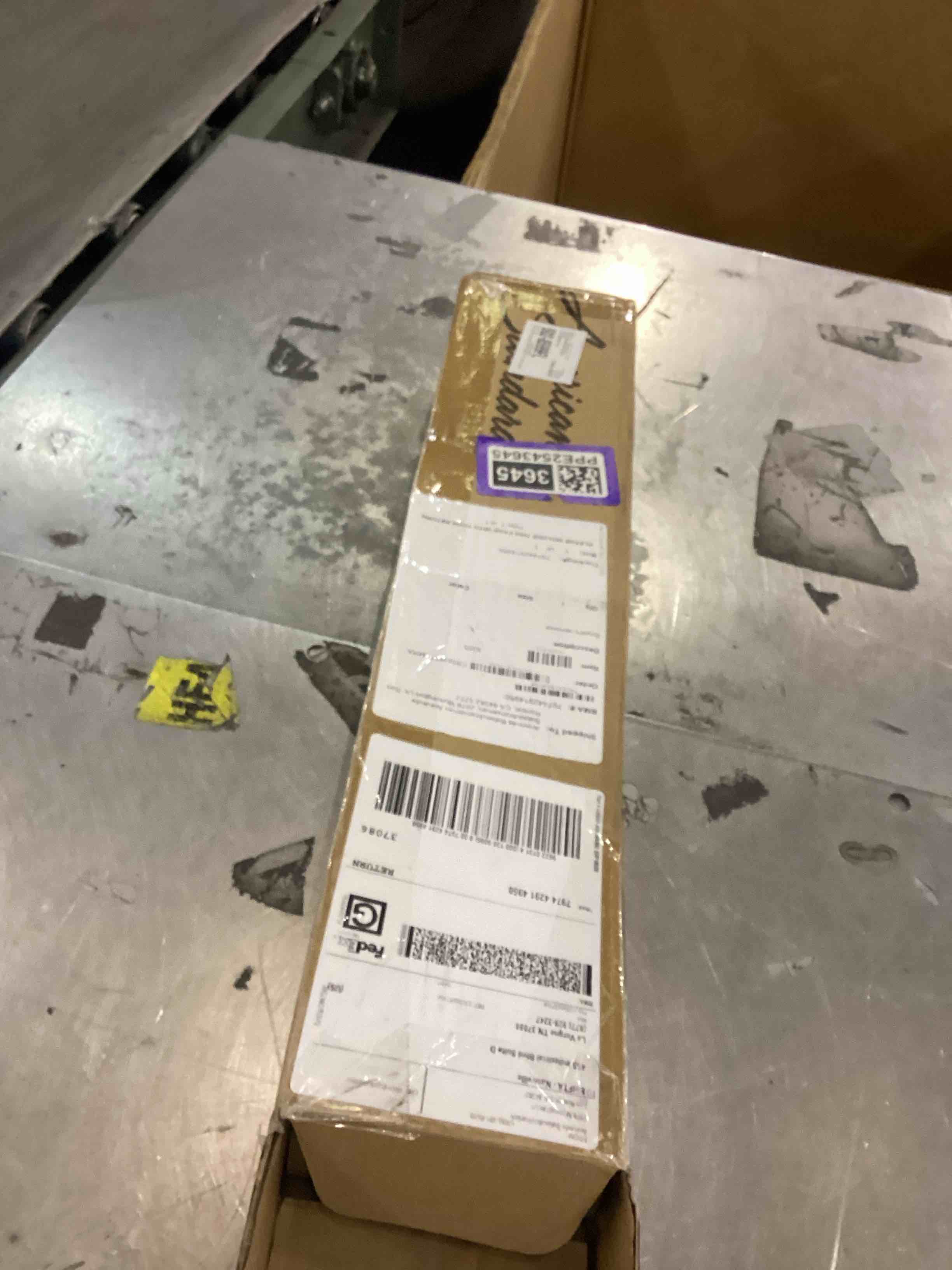 https://s3.amazonaws.com/lotting-images-prod/bidfta/PPE2543645_1752236004712.jpeg