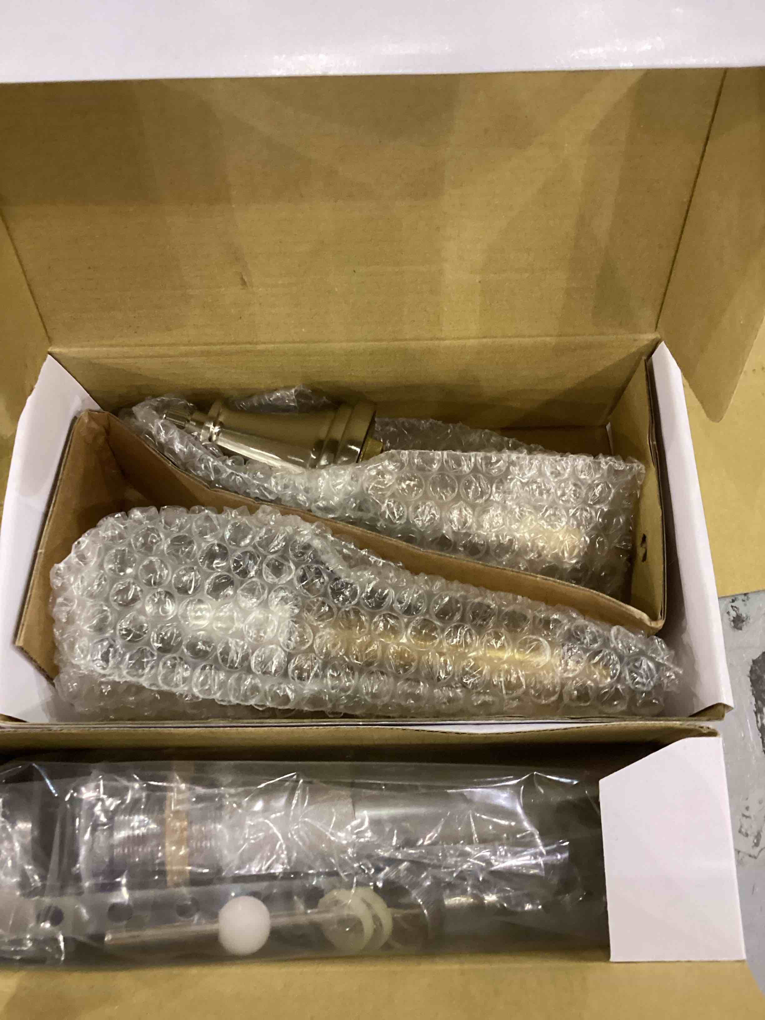 https://s3.amazonaws.com/lotting-images-prod/bidfta/PPE2543669_1752235490775.jpeg