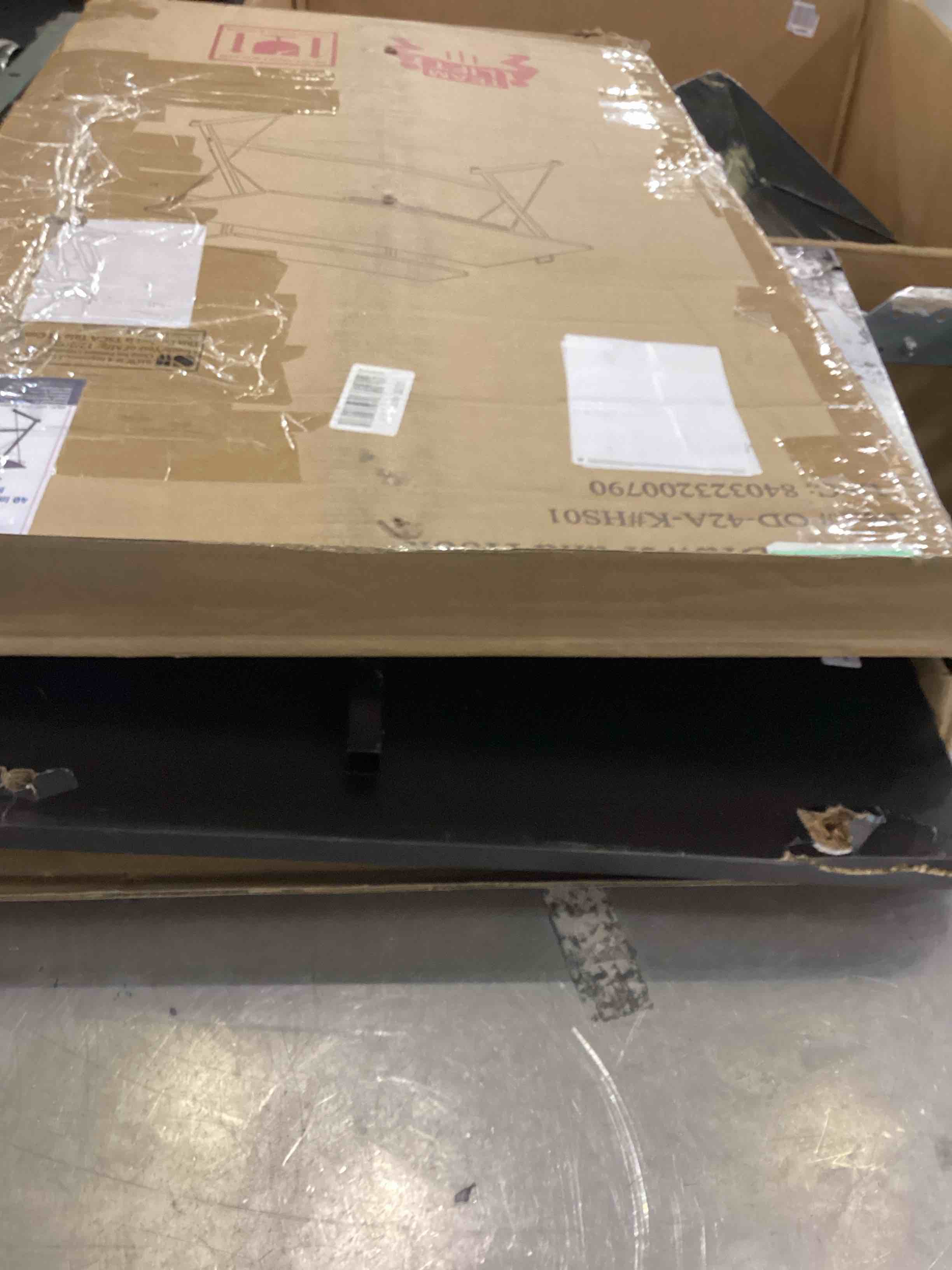 https://s3.amazonaws.com/lotting-images-prod/bidfta/PPE2543719_1752242204455.jpeg