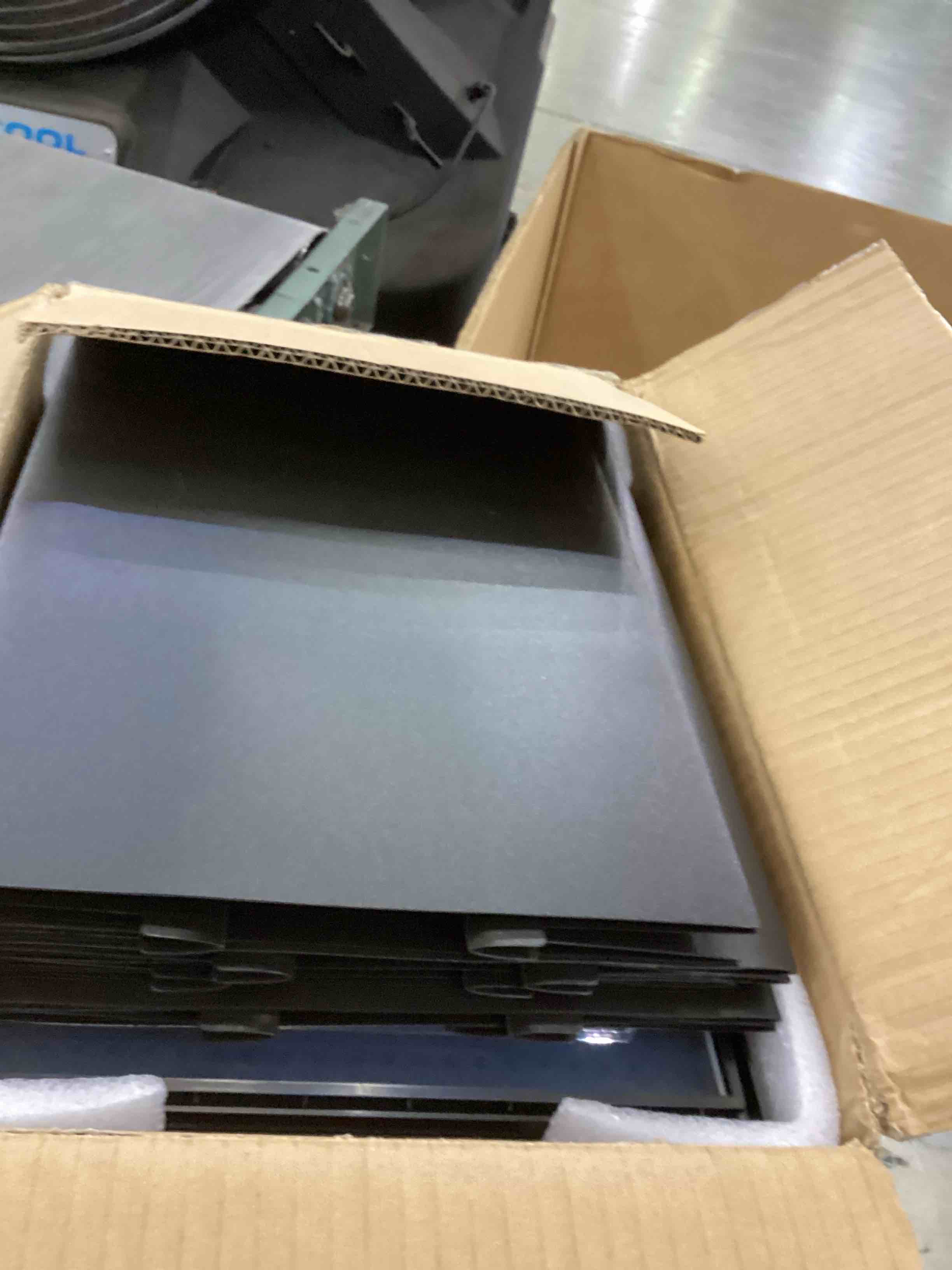 https://s3.amazonaws.com/lotting-images-prod/bidfta/PPE2543750_1752502168370.jpeg