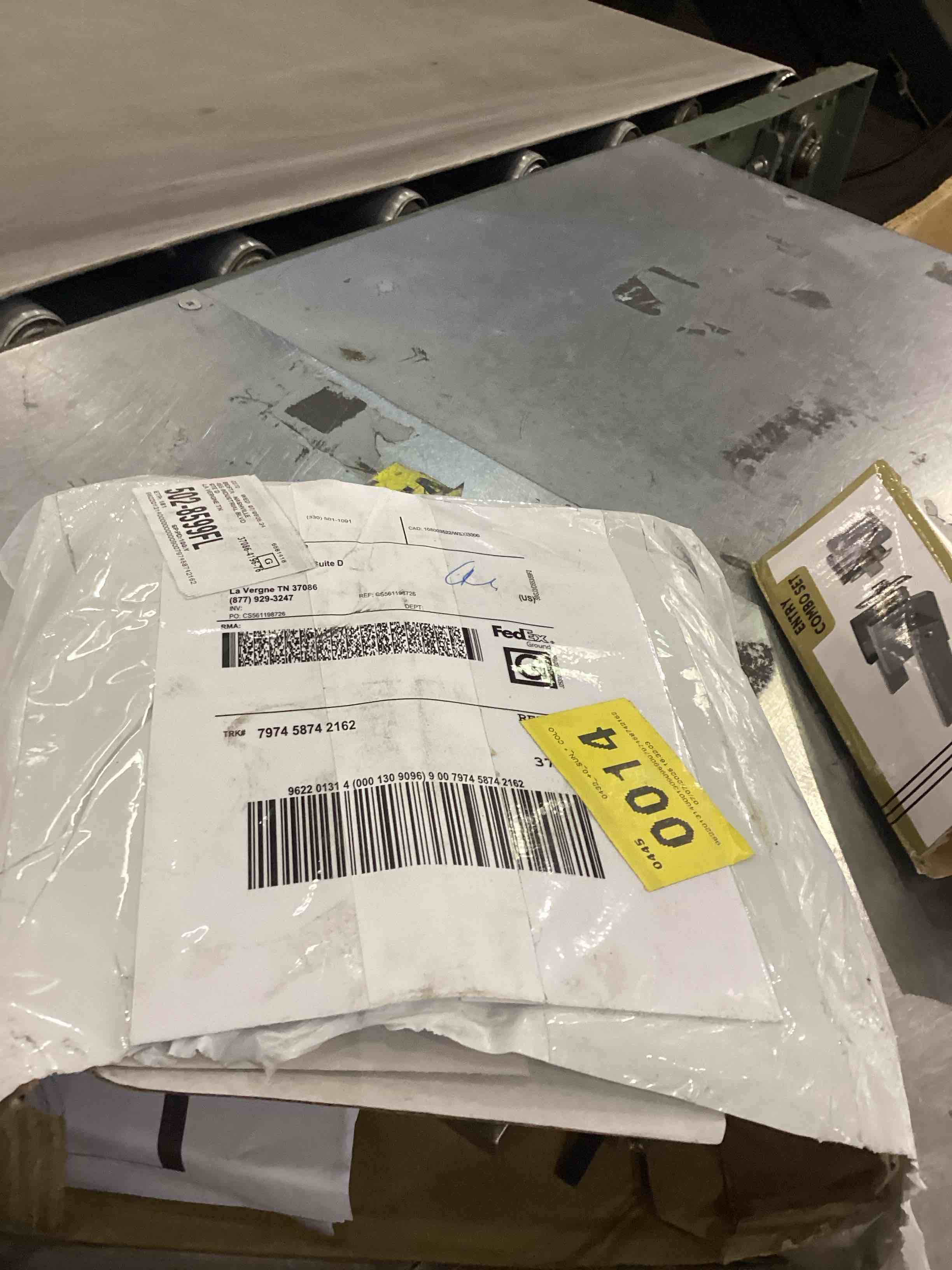 https://s3.amazonaws.com/lotting-images-prod/bidfta/PPE2543820_1752247302745.jpeg