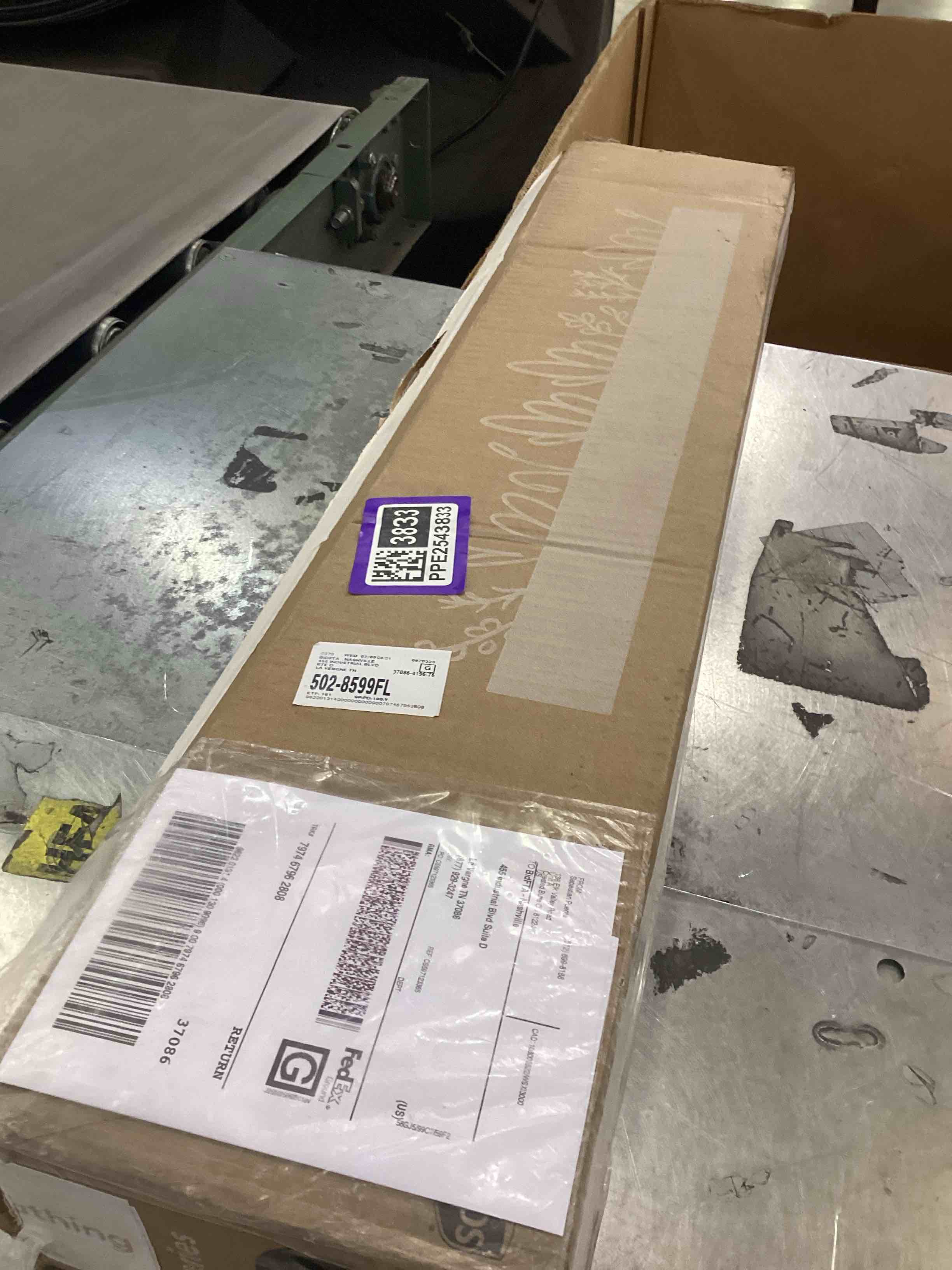 https://s3.amazonaws.com/lotting-images-prod/bidfta/PPE2543832_1752251870161.jpeg